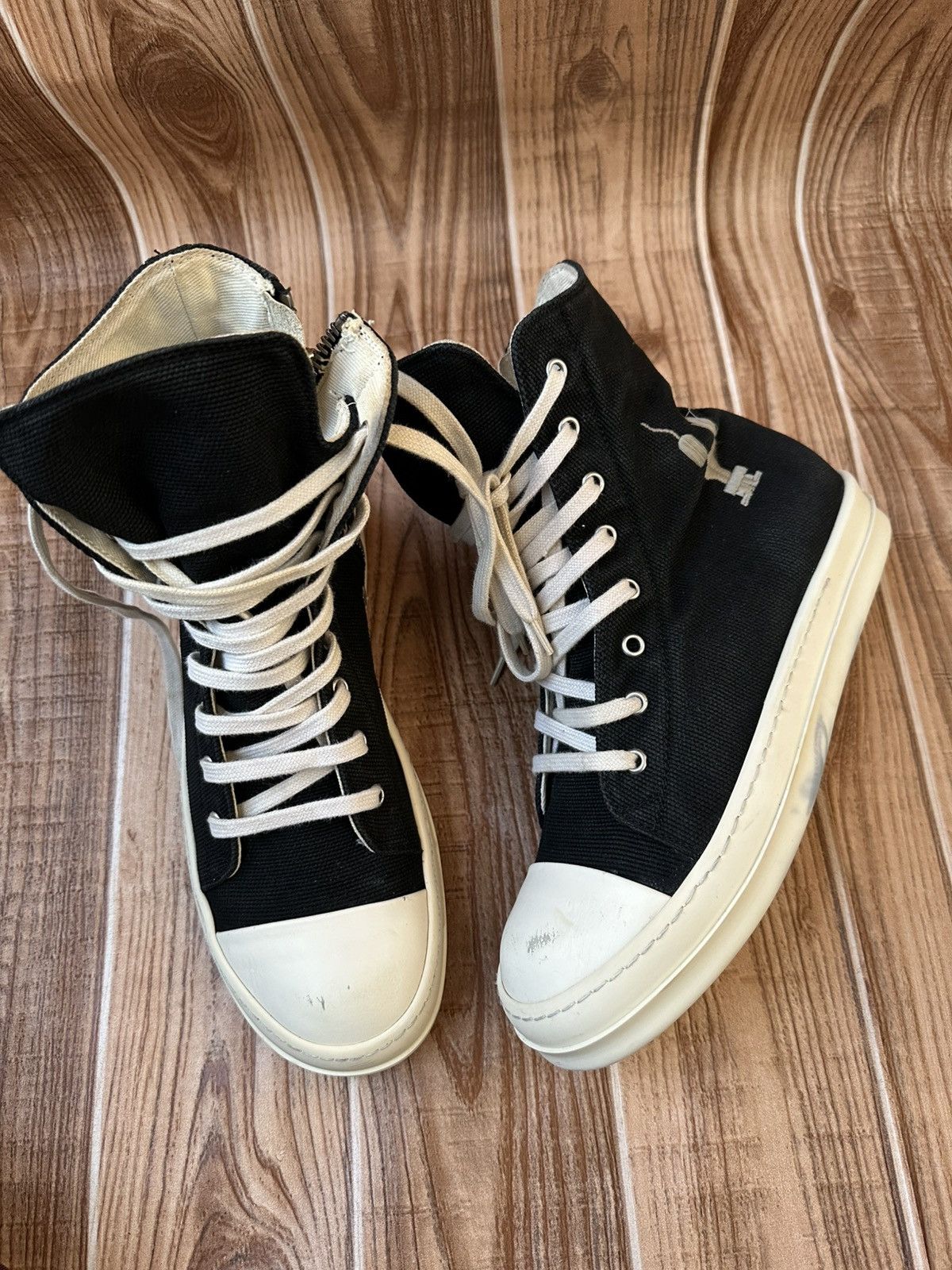 Rick Owens Rick Owens DRKSHDW Canvas Ramones Embroidered Logo Hightops Size US 7.5 / EU 40-41 - 13 Thumbnail