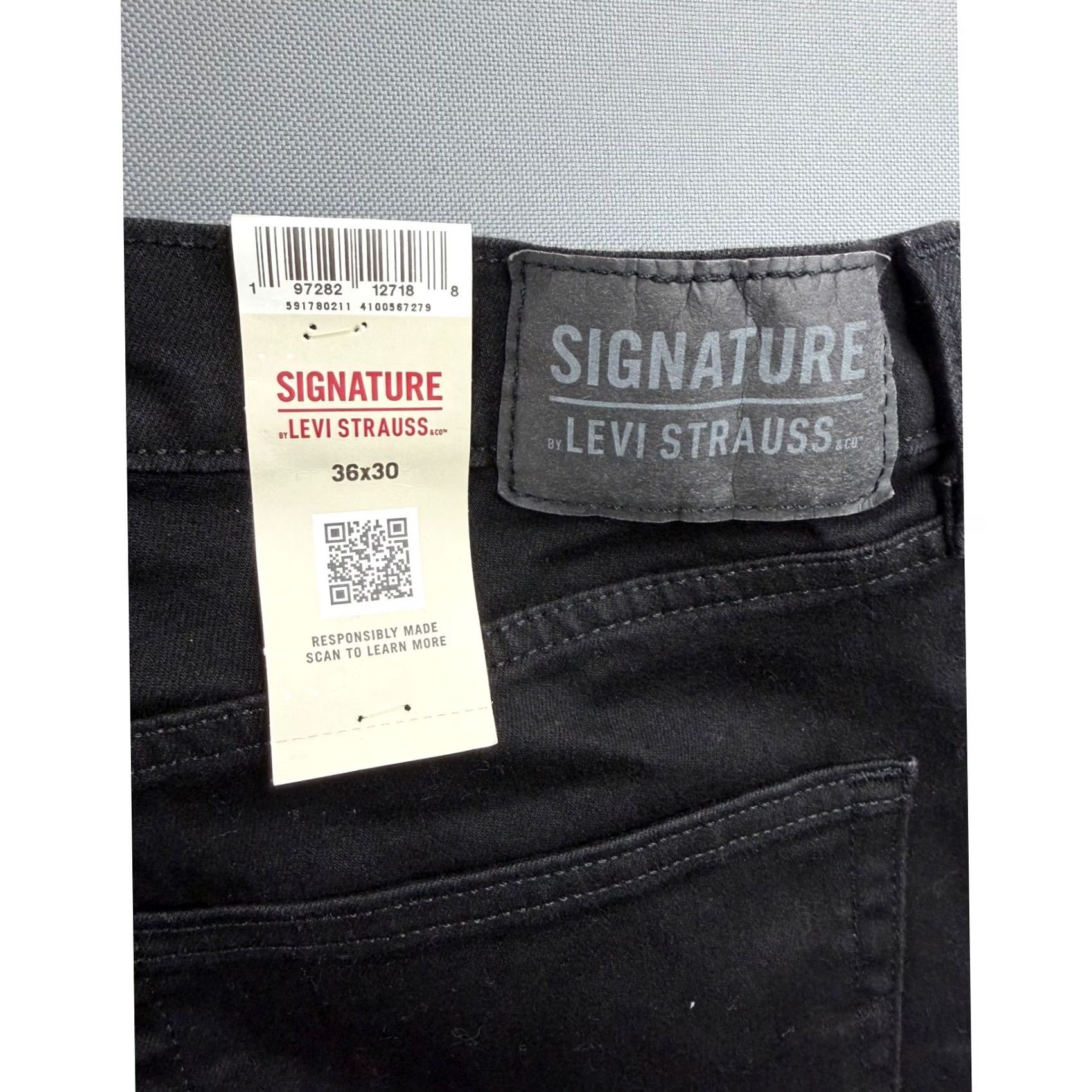 Vintage Levi Strauss Signature Slim Jeans Mens Black 36x30 Super Flex Stretch Slim Fit Denim Straight 5-Pocket Zip Button Waist 36 Mens Black Size US 36 / EU 52 - 4 Thumbnail