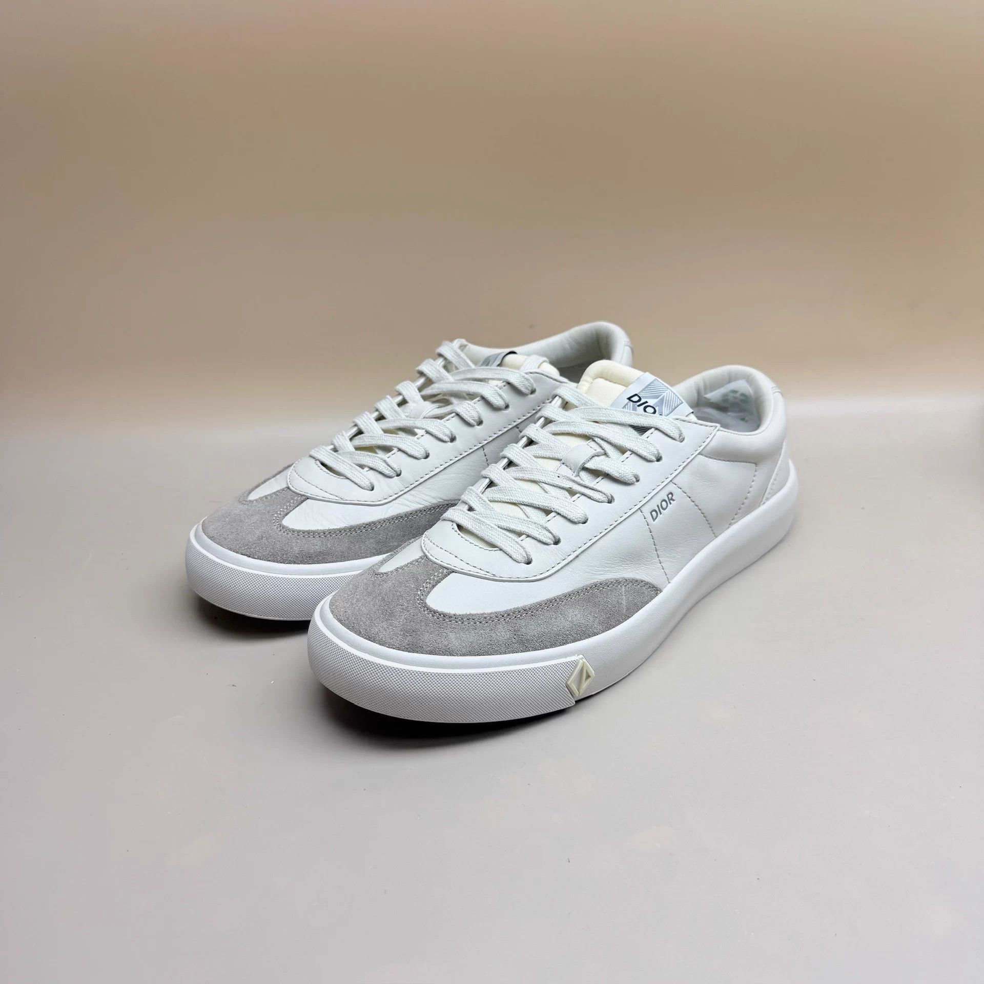 Dior Dior B101 White & Gray Sneaker 43.5 99 New Size US 10.5 / EU 43-44 - 1 Thumbnail