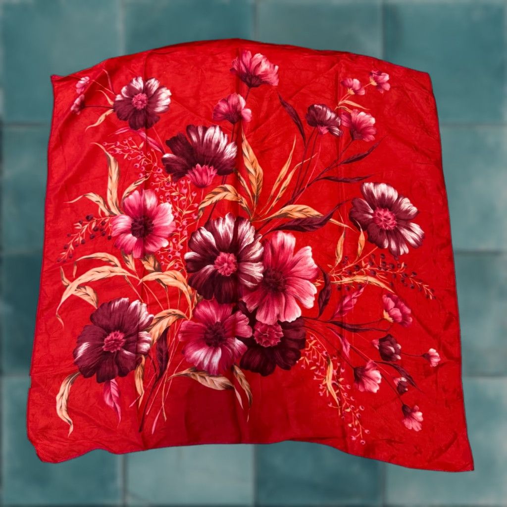 Vintage VINTAGE Red Floral Satin Headscarf Square Italy Scarf Women Brand St Michael Square Headscarf Red Floral Satin Italy Womens Vintage Size ONE SIZE - 1 Thumbnail
