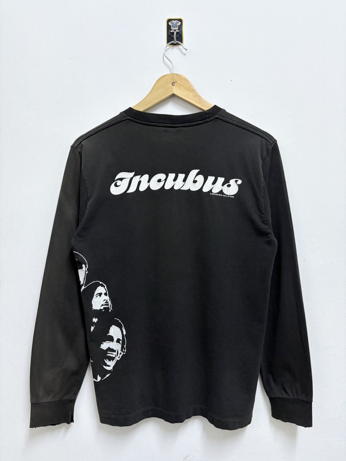 Vintage 2000’s Incubus Rock Band - Faded Distress Mode L/S T-Shirt Size US S / EU 44-46 / 1 - 2 Thumbnail