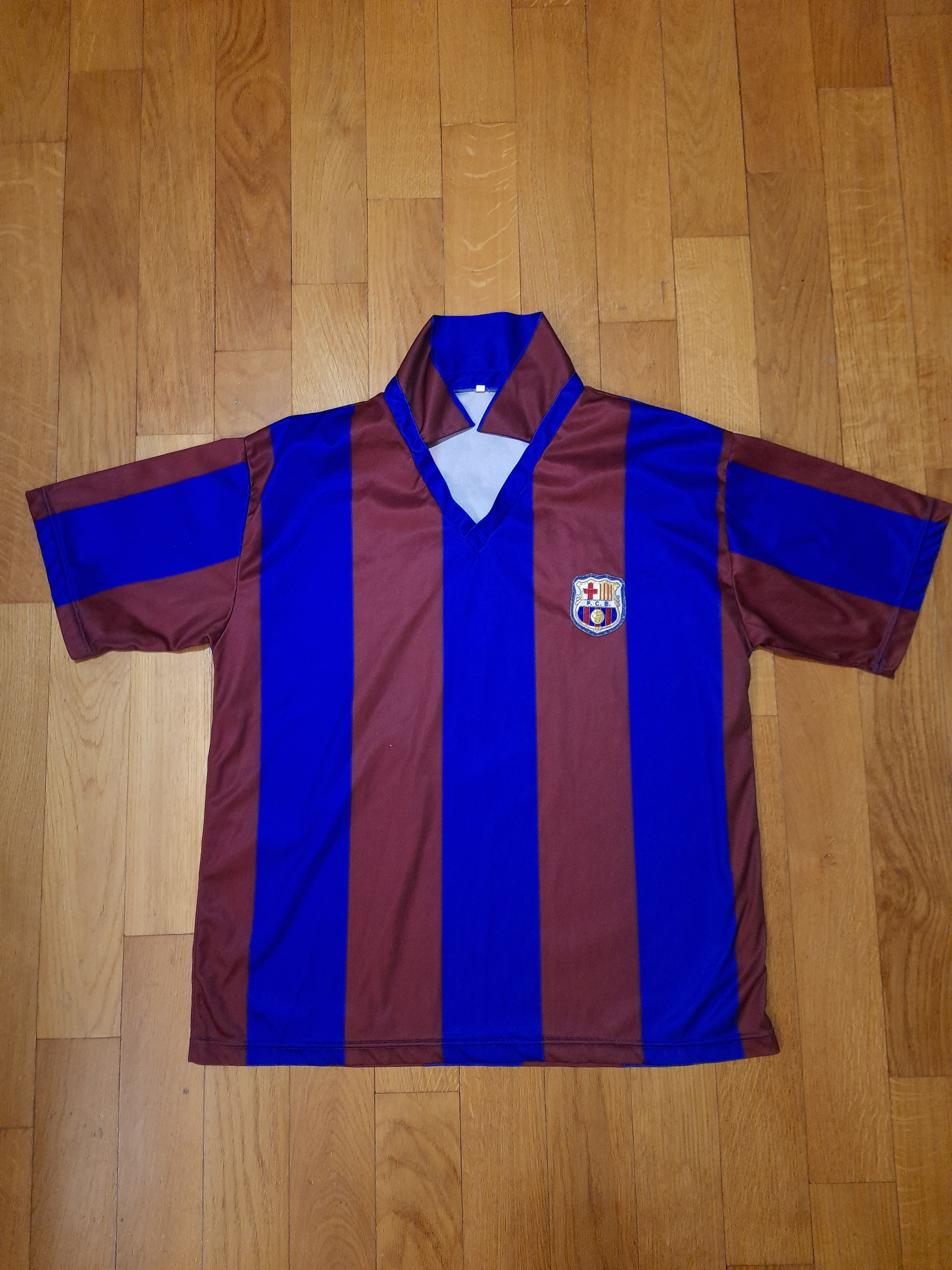 Other Michael Laudrup Barcelona Vintage Football Soccer Jersey Size US M / EU 48-50 / 2 - 3 Thumbnail