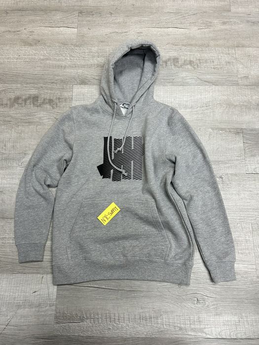 Undefeated 5 best sale strike hoodie