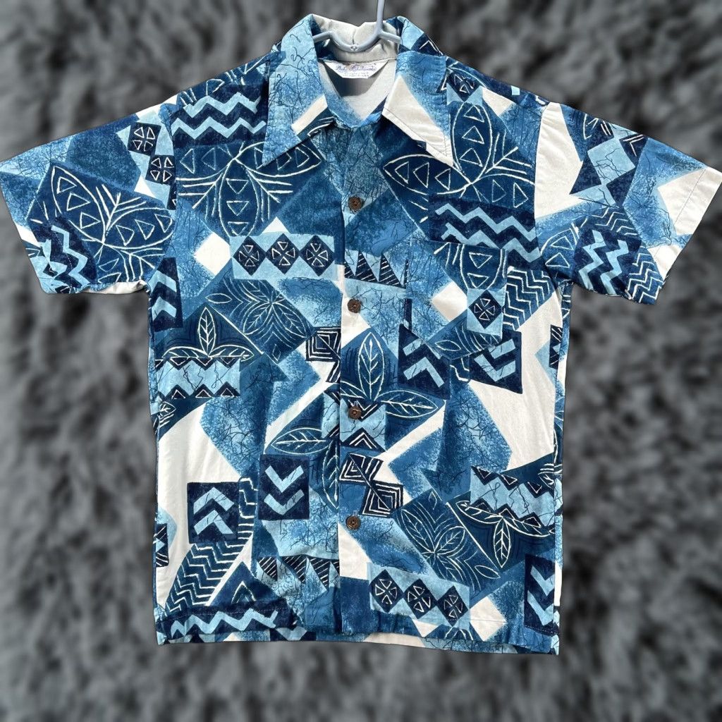 Vintage Duke Kahanamoku Shirt Mens Small Blue Aloha Hawaiian Tapa Print Camp Collar Shirt Size US S / EU 44-46 / 1 - 1 Thumbnail