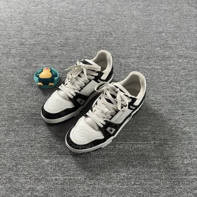 Louis Vuitton Trainer Black and White Cowboy shoes