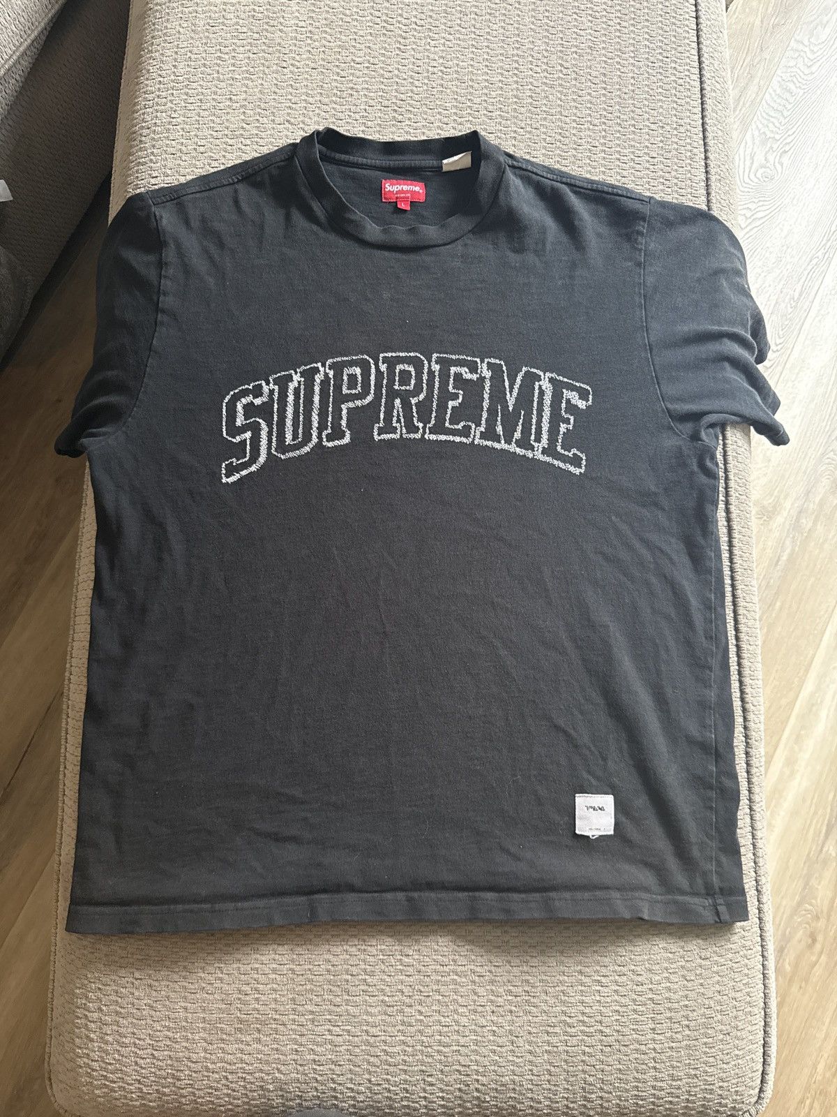 Supreme Supreme Sketch Embroidered S/S Tee Size US L / EU 52-54 / 3 - 1 Thumbnail