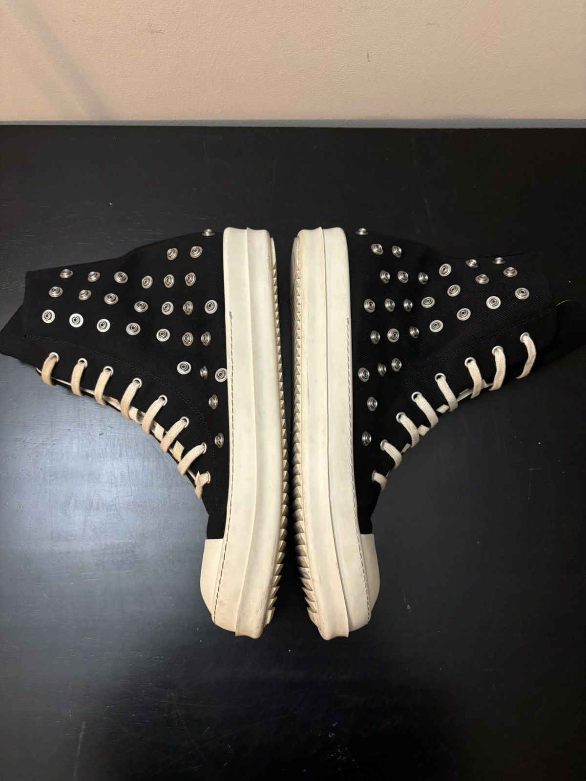 Rick Owens Drkshdw Rick Owens DRKSHDW Ramones Studded Eyelets Black Milk Size US 15 / EU 48 - 4 Thumbnail
