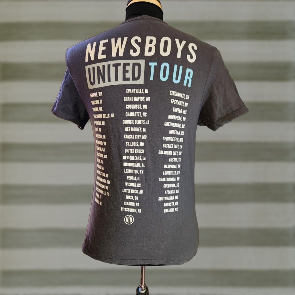 Vintage Newsboys United 2019 World Tour Gray Short Sleeve T-Shirt Size Small Mens Cotton Graphic Print Crew Neck Vintage No Size US S / EU 44-46 / 1 - 1 Thumbnail