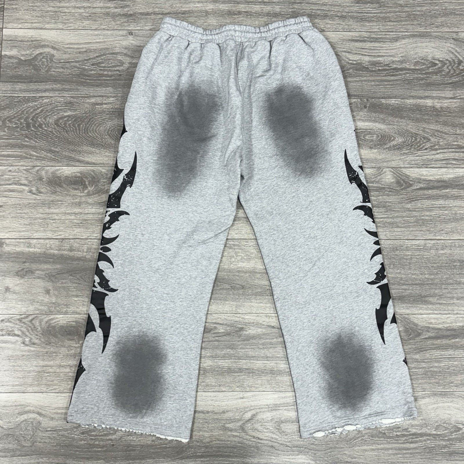 LOSTSHDWS Lost Shdws Distressed Complexcon Exclusive Sweatpants | NEW! Size US 33 - 6 Thumbnail