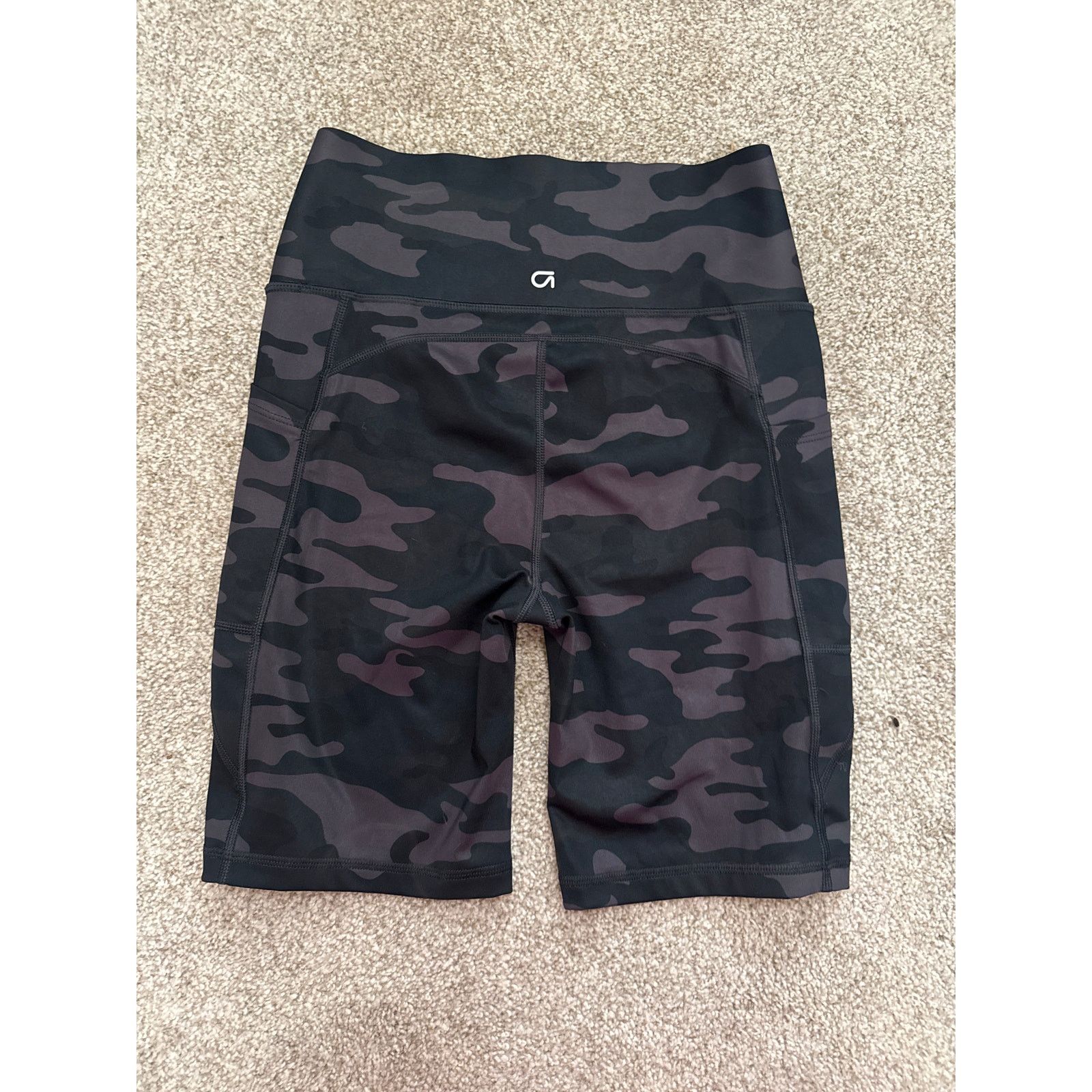 Gap GAP Fit Sculpt Technology Compression Workout Shorts (4), S Size 27" / US 4 / IT 40 - 13 Thumbnail