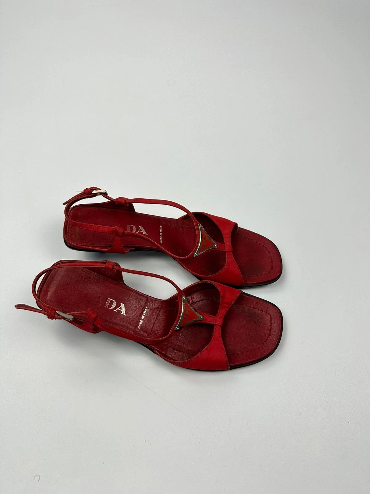 Prada Prada Milano SS2000 Red SlingBack Pumps Heels Size US 6 / IT 36 - 4 Thumbnail