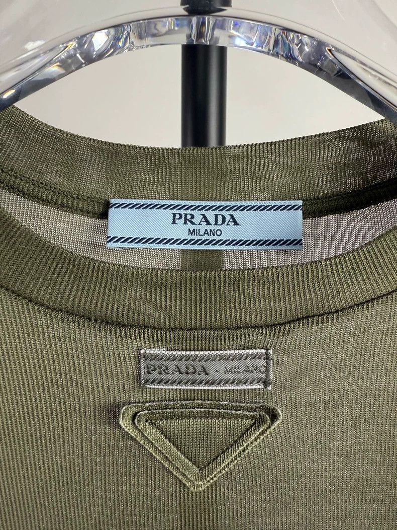 Prada Prada Round-neck sunscreen shirt Size S / US 4 / IT 40 - 7 Thumbnail