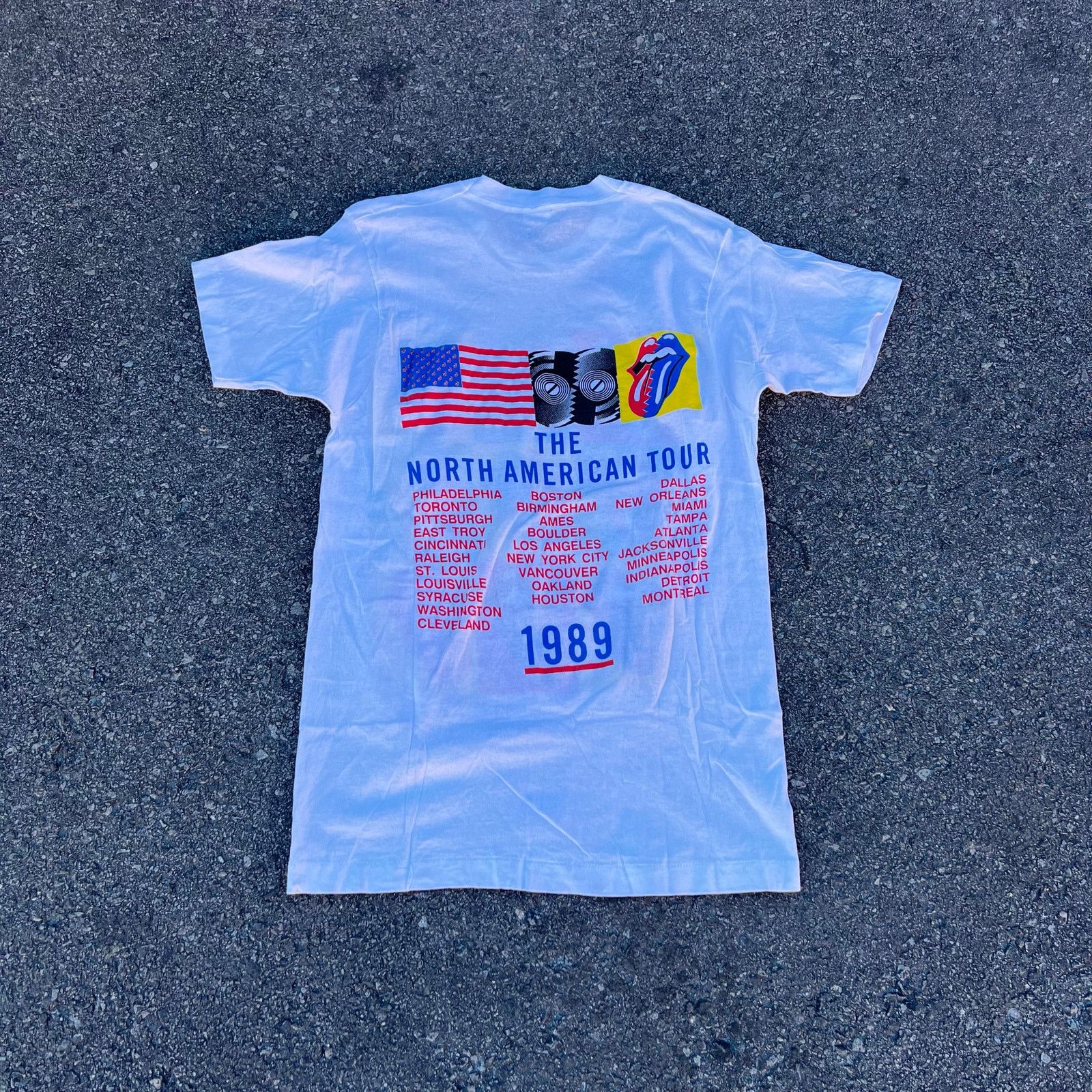 Fruit Of The Loom Vintage 1989 Rolling Stones Tour T-Shirt Art Tongue USA L Size US L / EU 52-54 / 3 - 9 Thumbnail