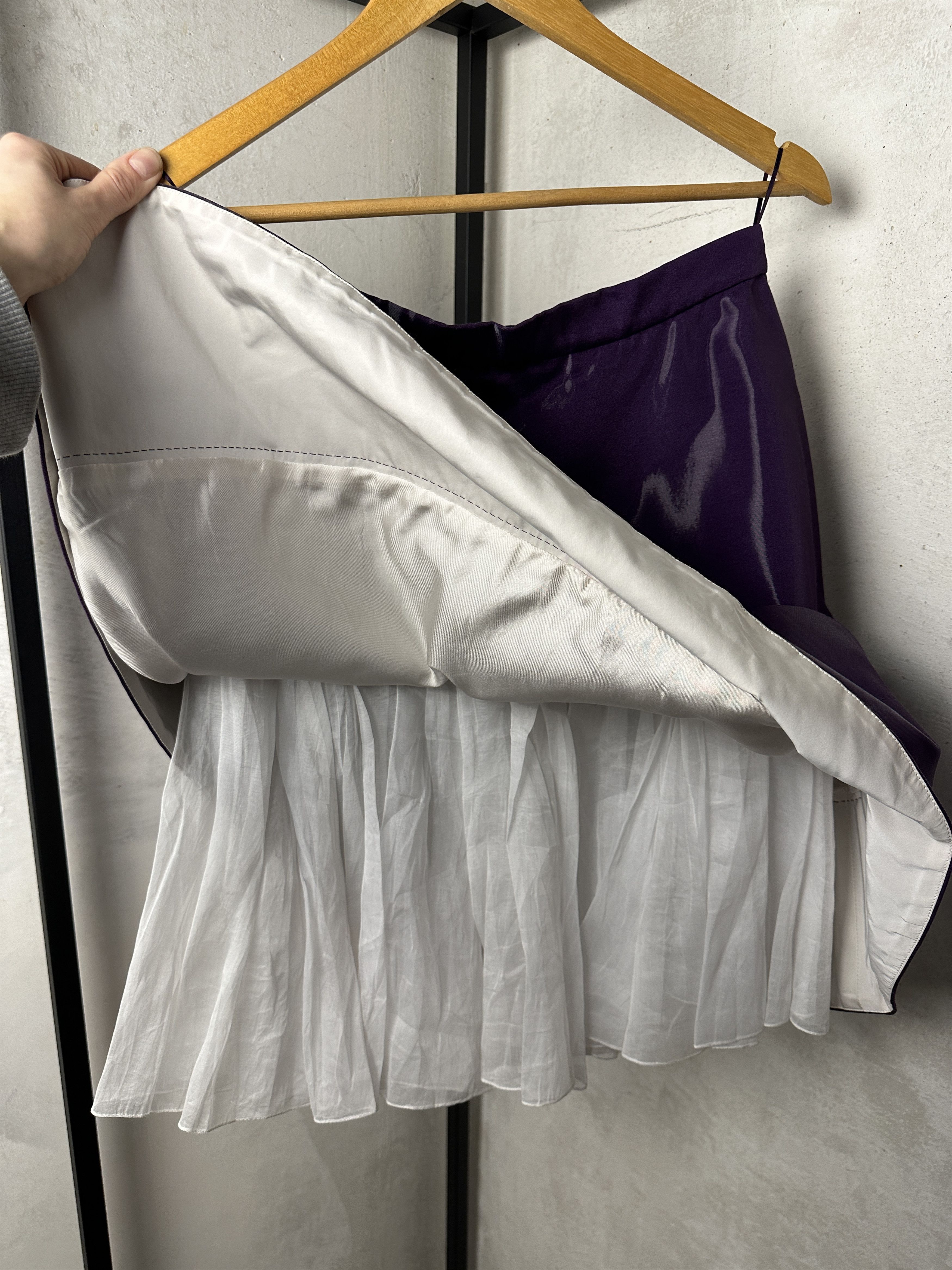 Louis Vuitton Louis Vuitton SS 08 Runway Skirt Size 27" / US 4 / IT 40 - 15 Thumbnail