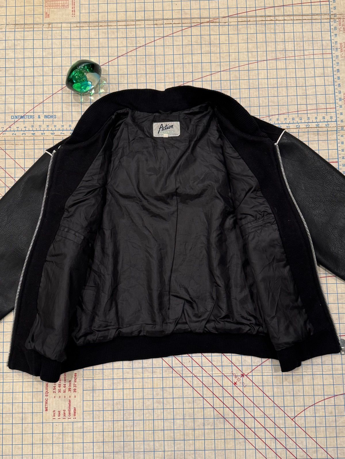 Vintage Vintage Sports Page 90’s Sports Leather & Wool Bomber Jacket Size US XL / EU 56 / 4 - 9 Thumbnail