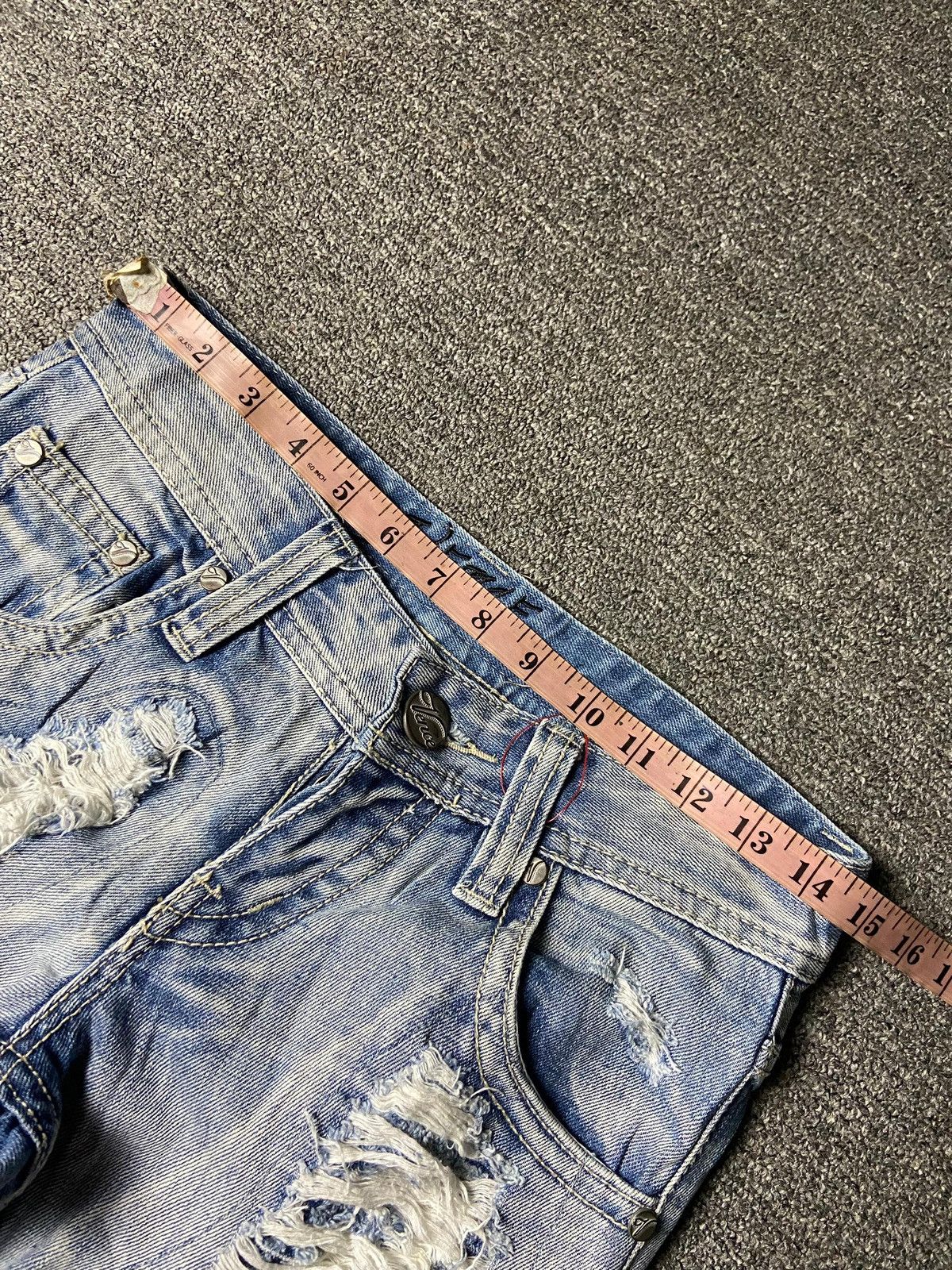 Japanese Brand VENCE Brand Distressed Denim Ripped Jeans (158) Size US 29 - 9 Thumbnail