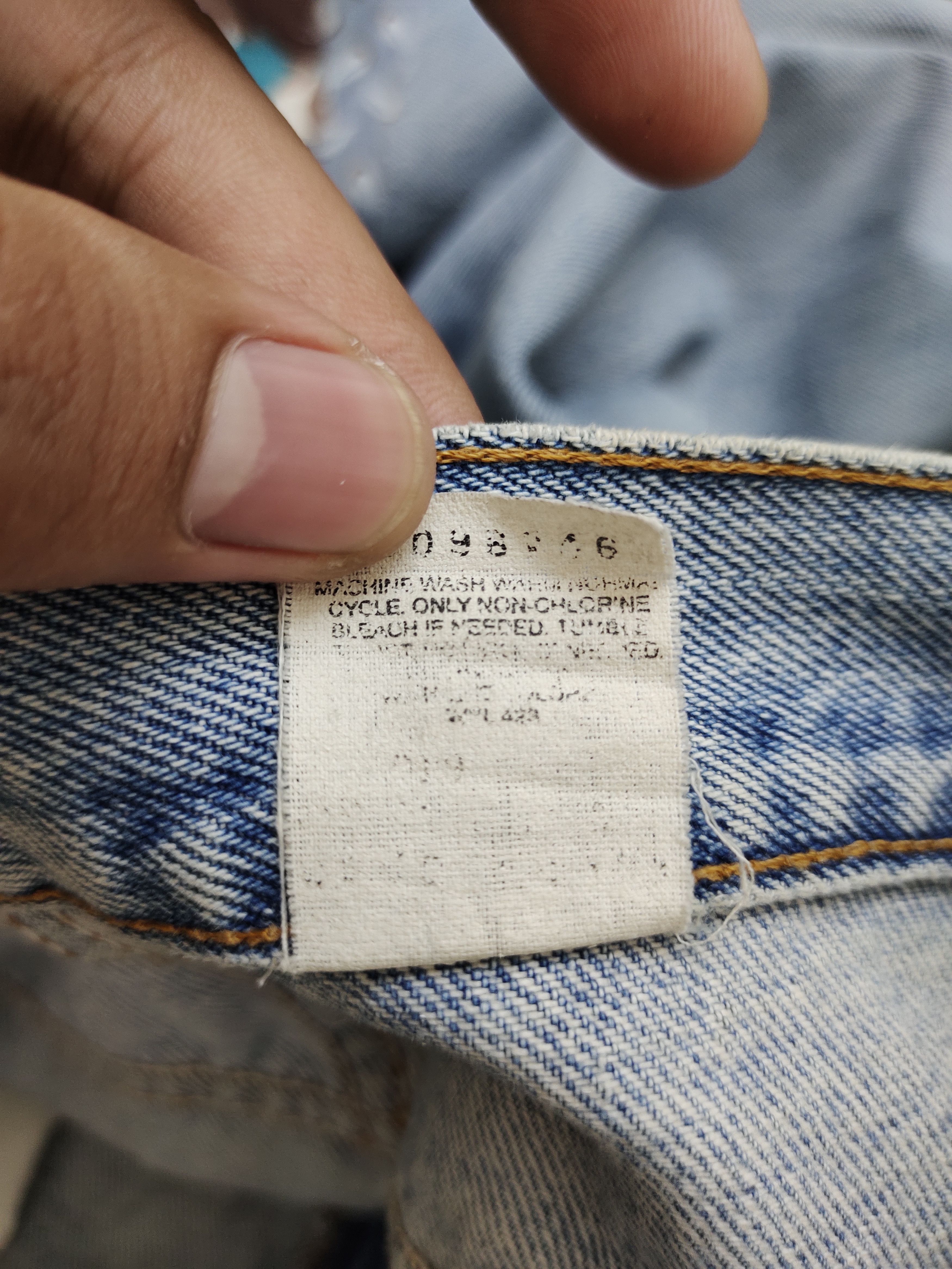 Levi's Vintage 90s Levis Lot 505 Regular Fit Straight Leg Custom Size US 33 - 18 Thumbnail