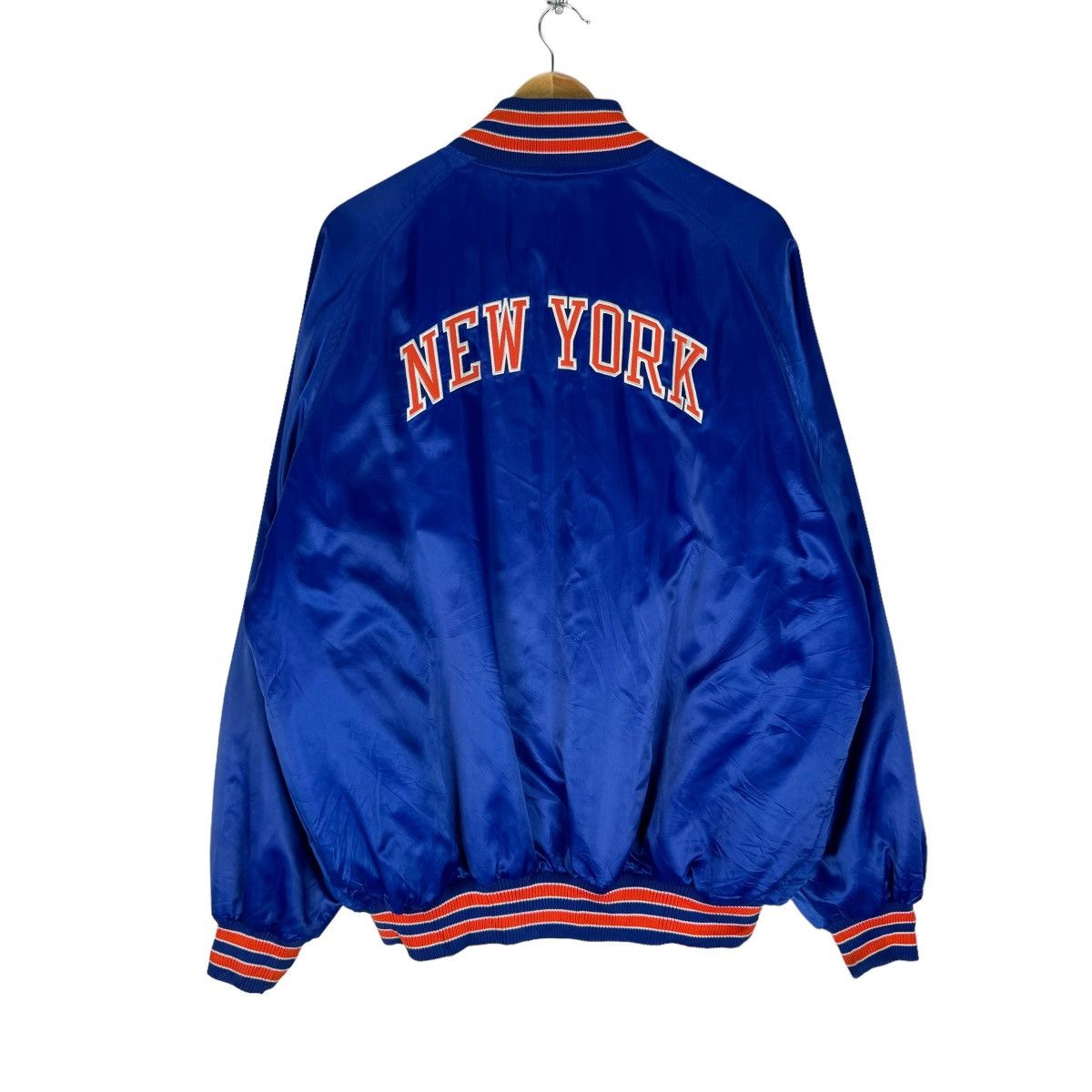 Nike 🌟VINTAGE 90s NIKE NEW YORK KNICKS NBA VARSITY JACKET Size US L / EU 52-54 / 3 - 9 Thumbnail