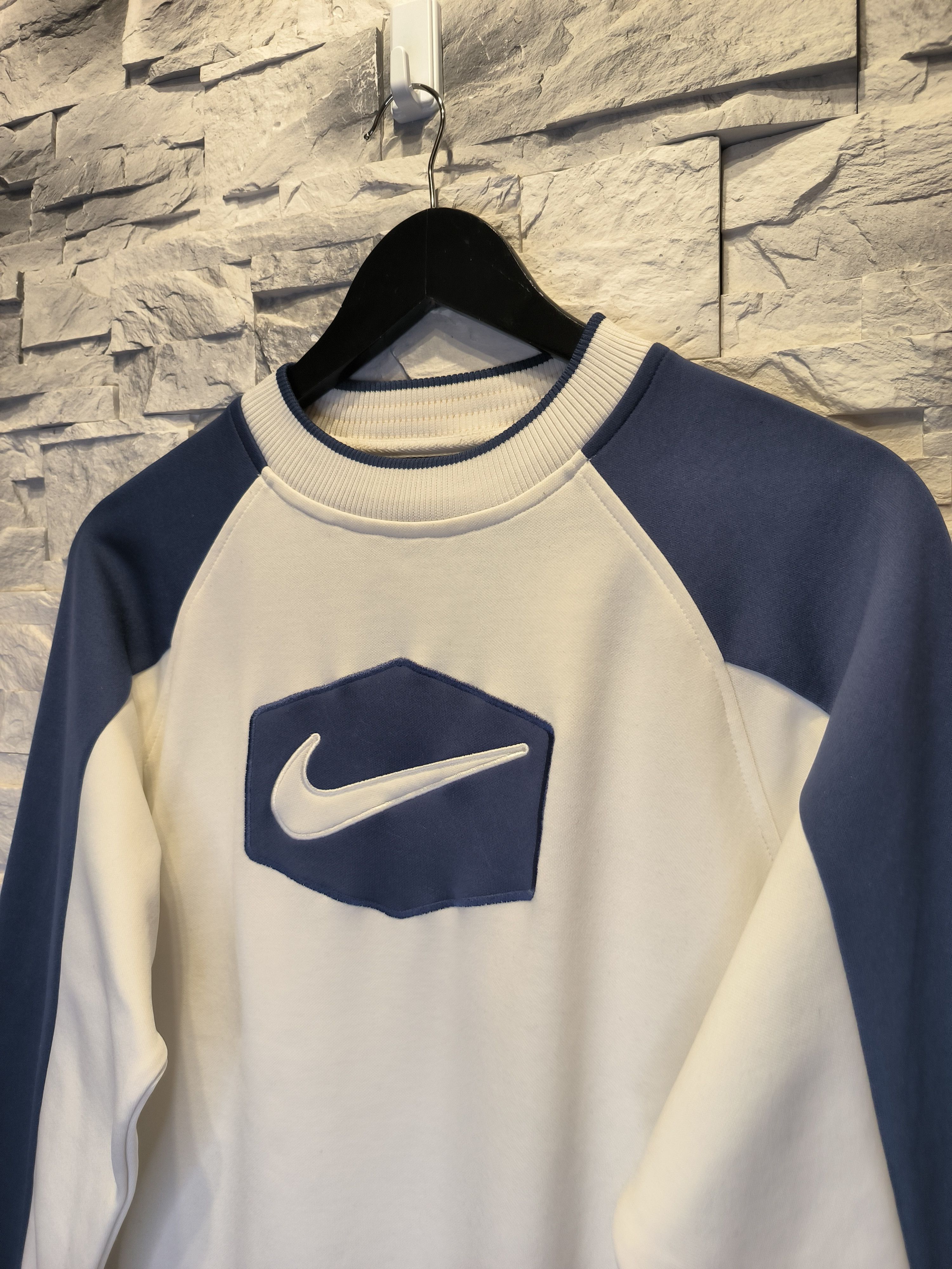 Nike × Vintage Nike Vintage Sweatshirt Big Logo White Crewneck 90s Retro Size US XS / EU 42 / 0 - 2 Thumbnail