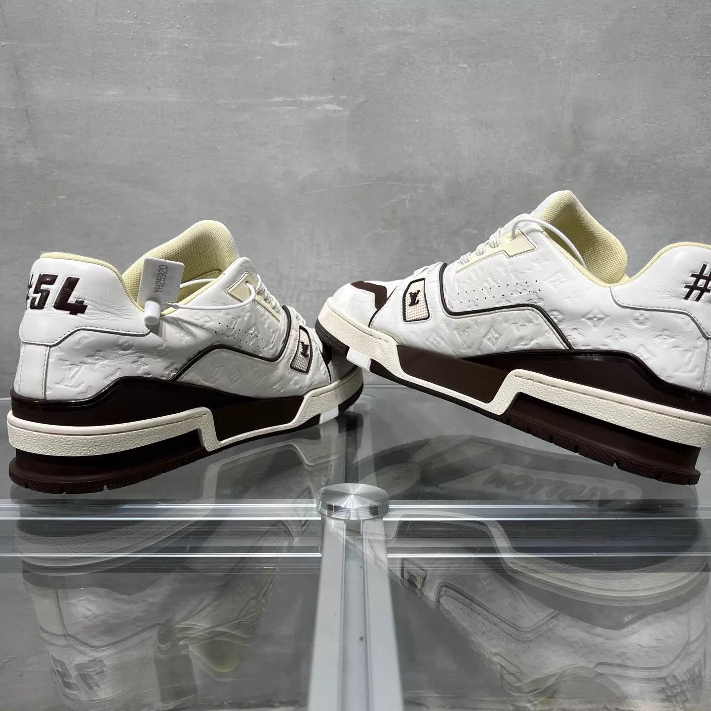 Louis Vuitton LV Trainer Tyler Cream 42.5 YH25919 Size US 9.5 / EU 42-43 - 5 Thumbnail