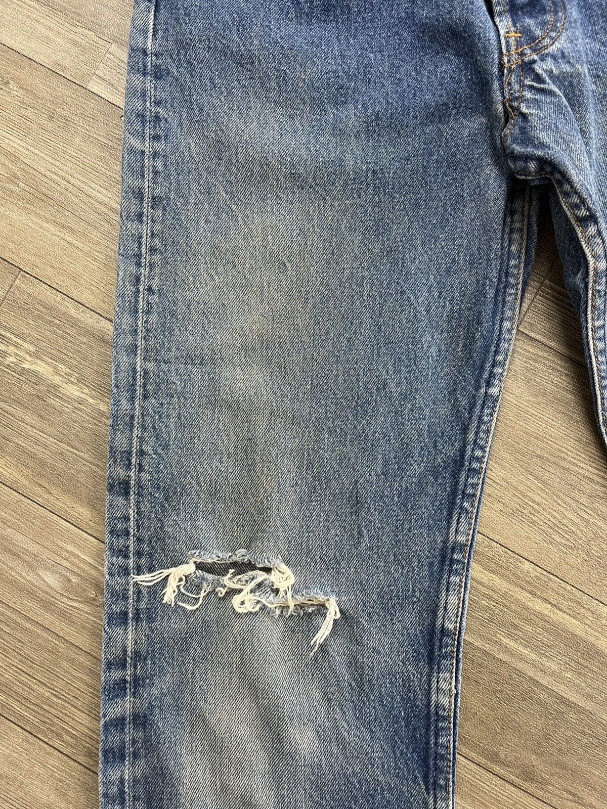 Levi's Vintage Clothing 🇺🇸1970s Vintage Levis 501 LVC 29x32 Distressed Blue Jeans Size US 29 - 8 Thumbnail