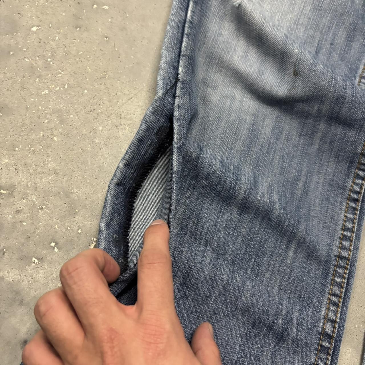 Japanese Brand × Vintage Crazy Vintage Y2K/2000s Faded Dark Wash Distressed Mall Goth Denim Jeans! Size US 31 - 7 Thumbnail