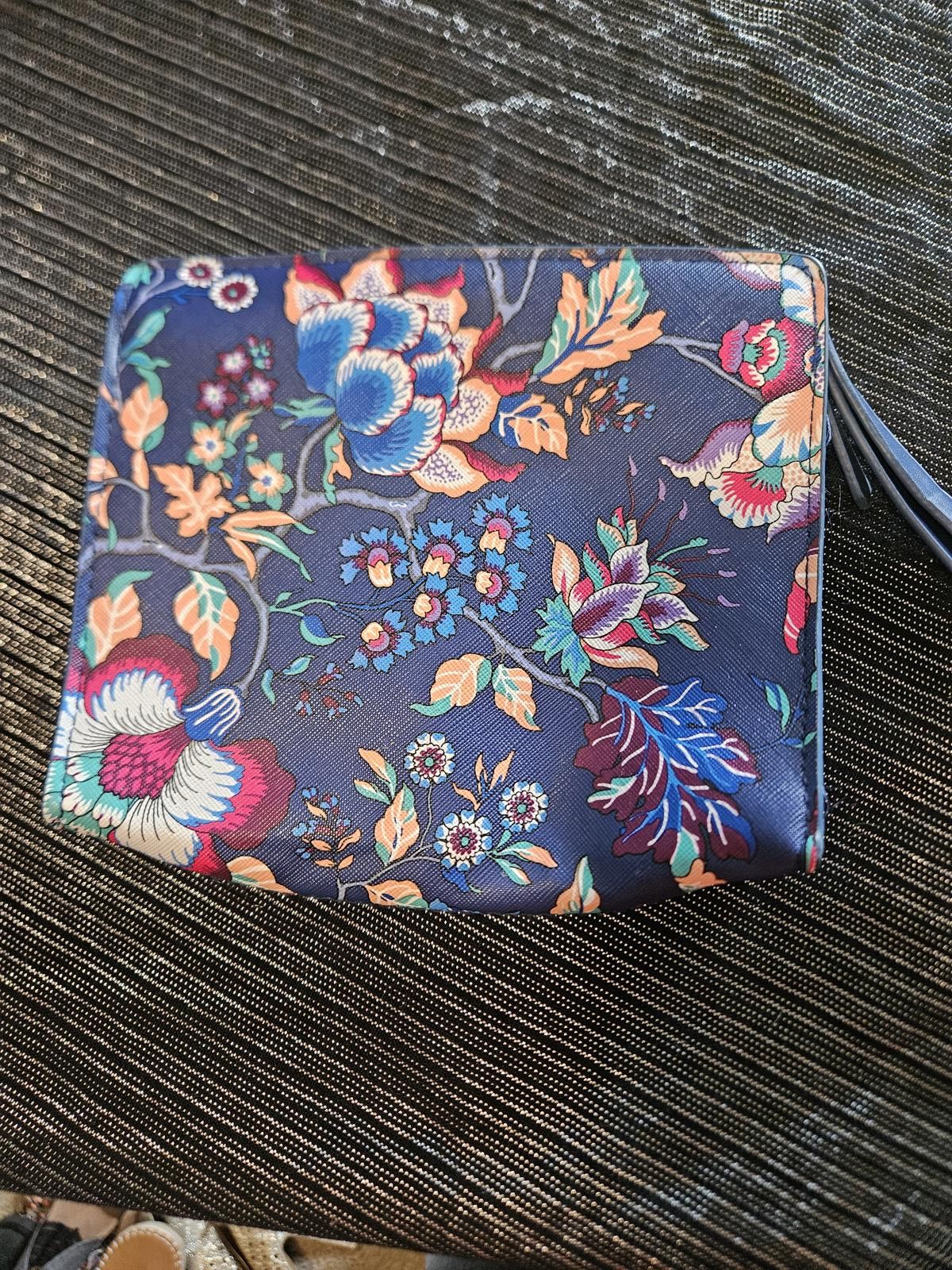 Designer London First, small leather bag, blue with floral print Size ONE SIZE - 2 Thumbnail