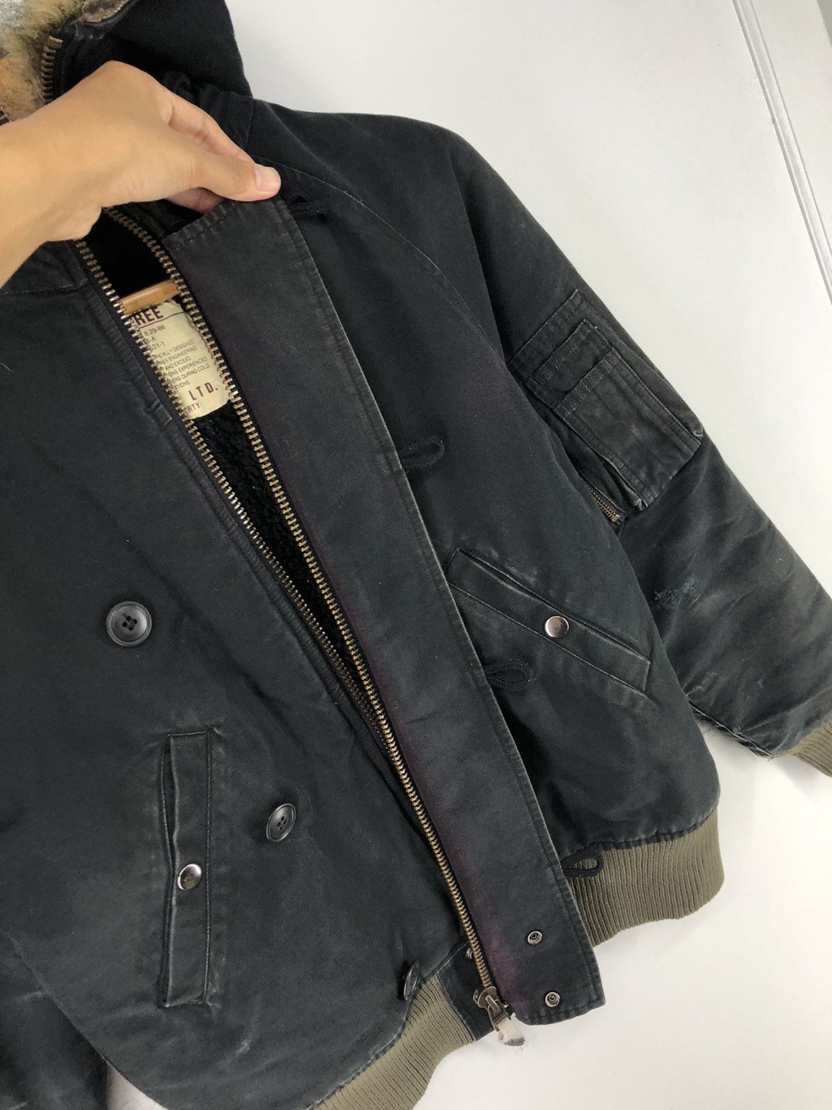 Avirex Vintage Avirex Extreme Cold Weather Distressed Bomber Jacket Size US S / EU 44-46 / 1 - 20 Thumbnail