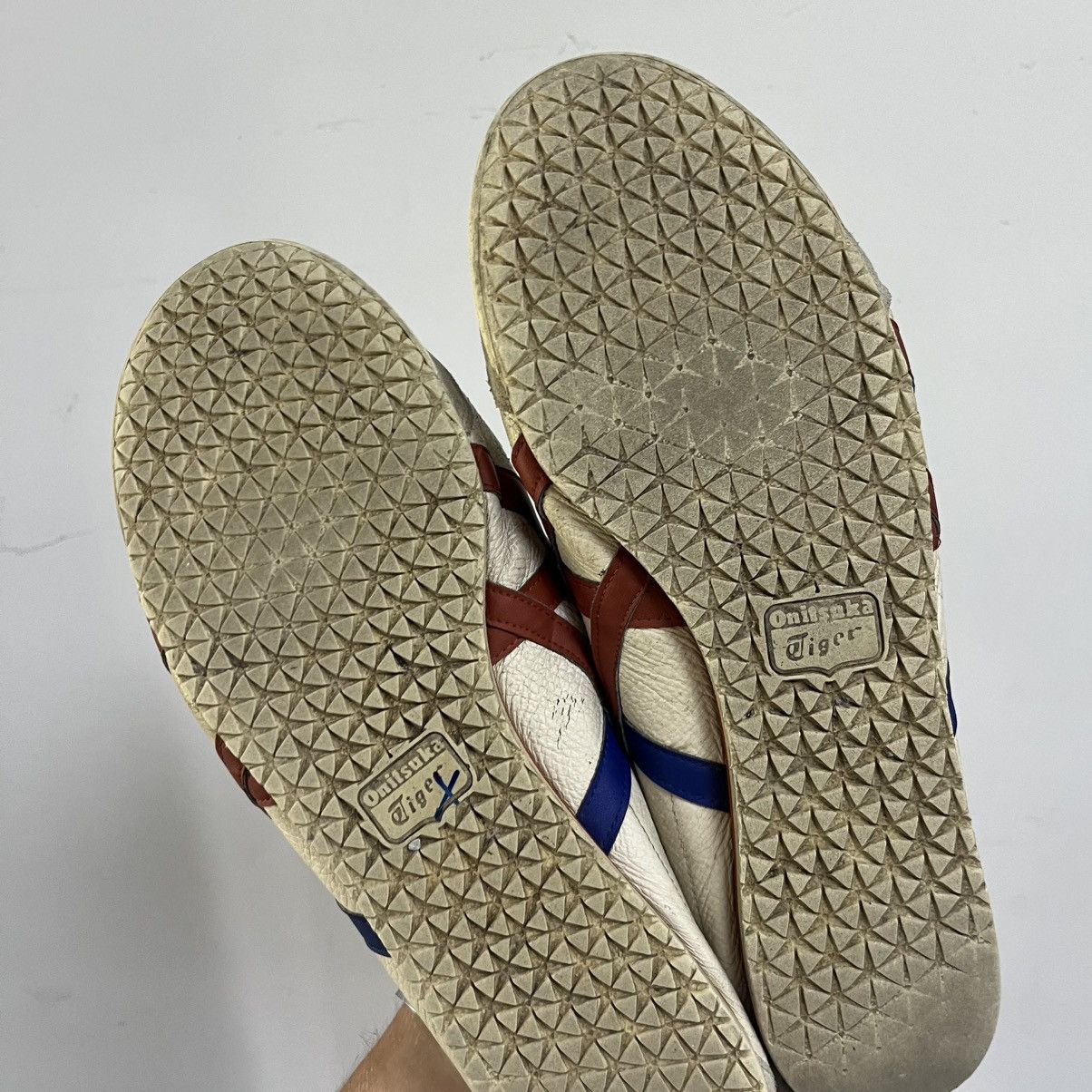 Asics Vintage ASICS onitsuka tiger 66 sneakers shoes Size US 10 / EU 43 - 8 Thumbnail