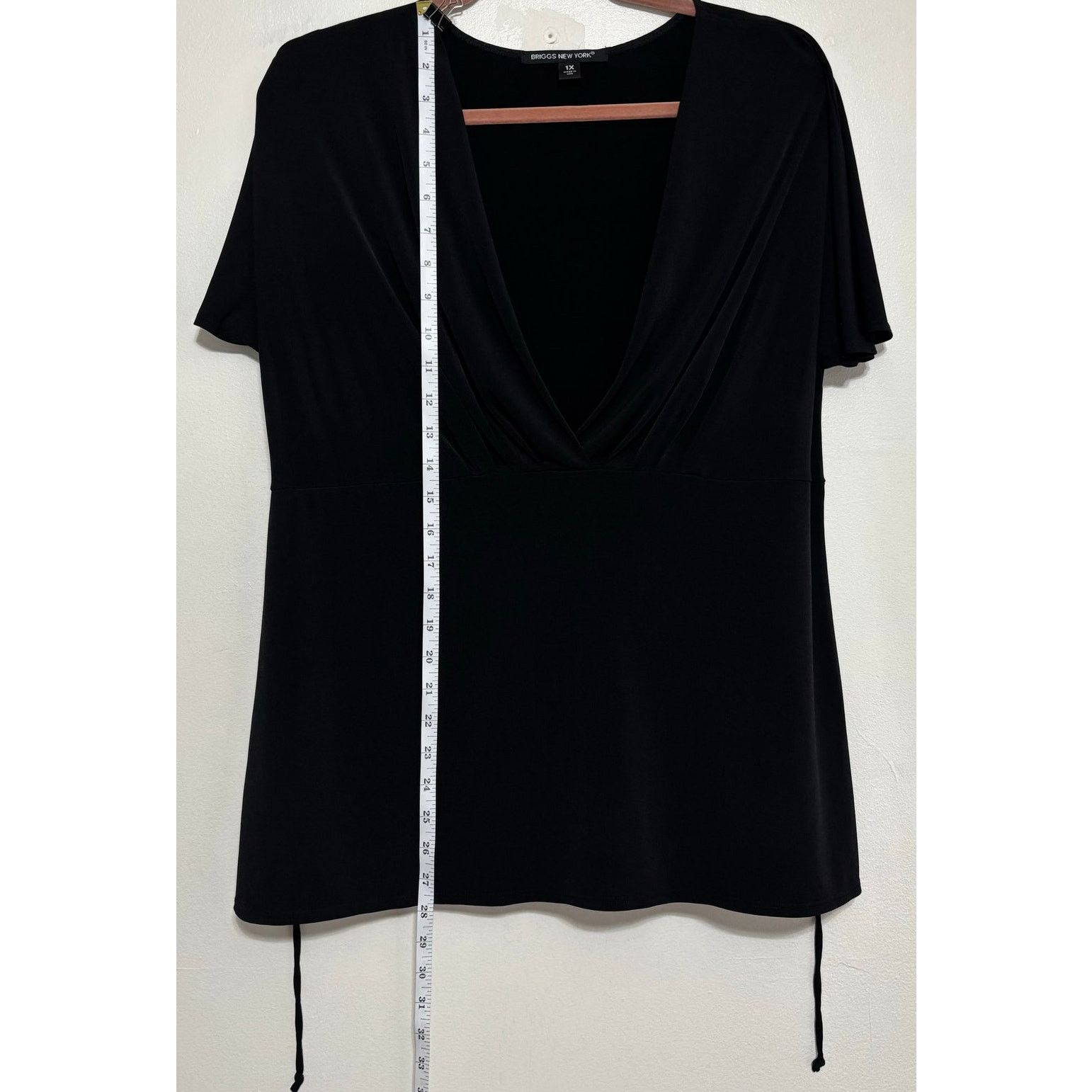 Other Briggs New York Black V-Neck Tie-Back Top Size 1X Size XL / US 12-14 / IT 48-50 - 3 Thumbnail