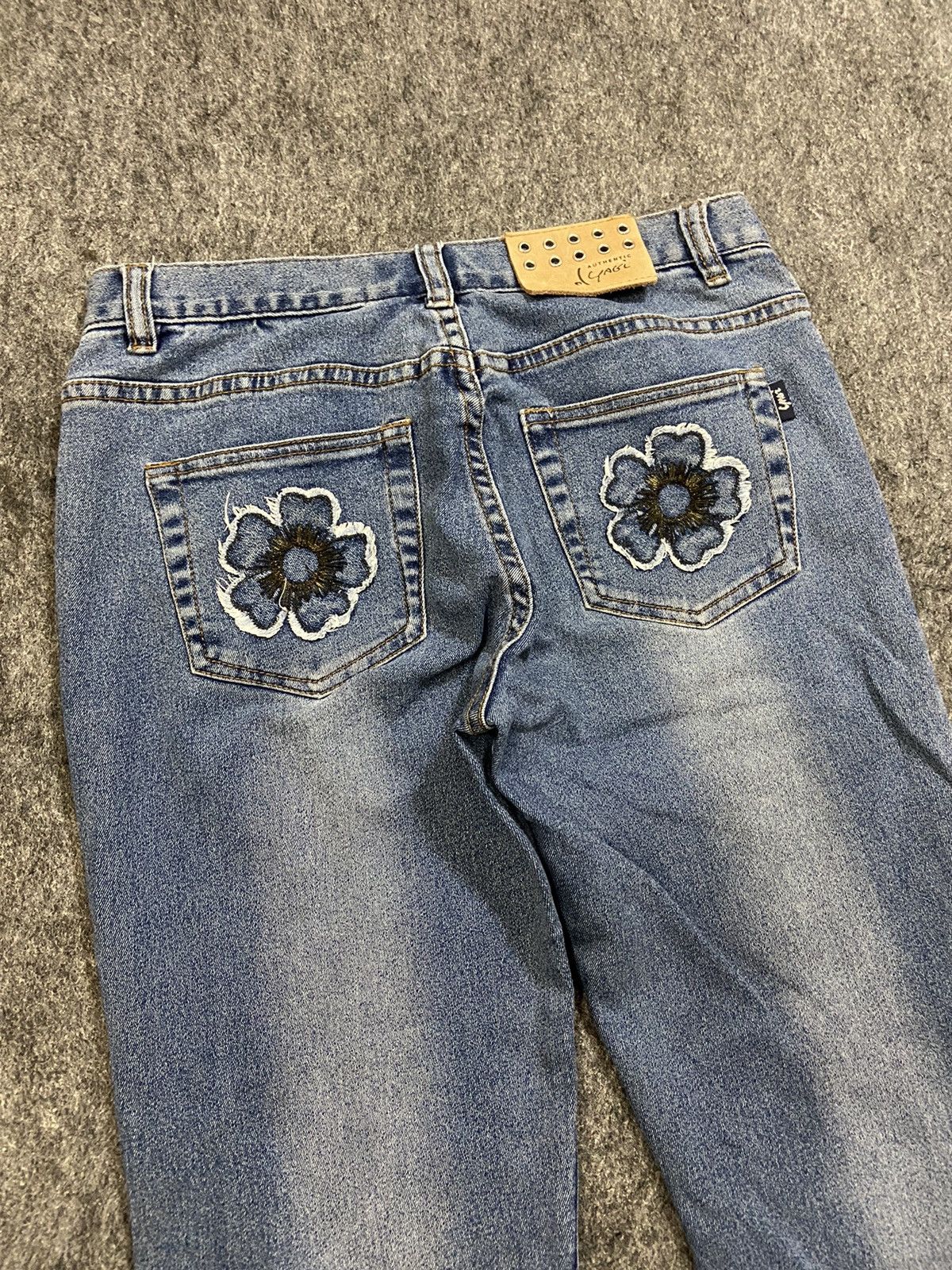 If Six Was Nine Vintage y2k YAGI denim pants flare embroidery floral Size 28" / US 6 / IT 42 - 3 Thumbnail