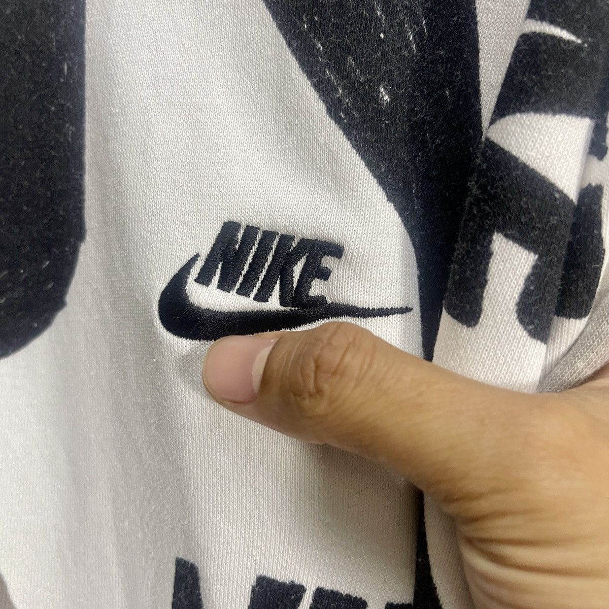 Nike Nike OverPrinted Hoodie Pullover Size US XL / EU 56 / 4 - 3 Thumbnail