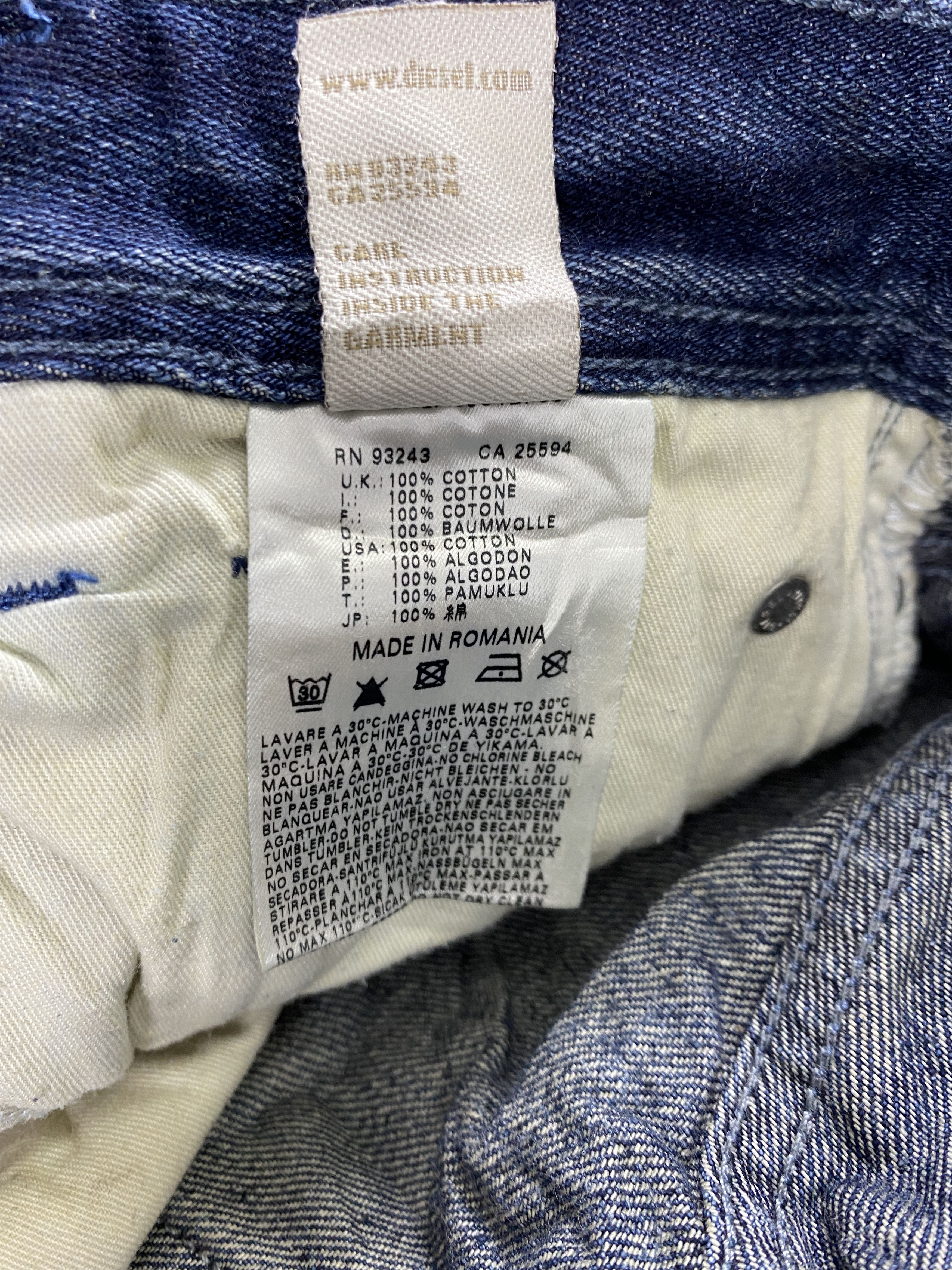 Diesel Vintage Diesel Distressed Blue Jeans 31x32- JN3814 Size US 31 - 10 Thumbnail