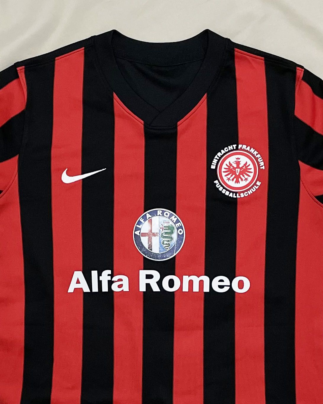 Nike Eintracht Frankfurt Home Kit 2014 2015 Size US XS / EU 42 / 0 - 3 Thumbnail