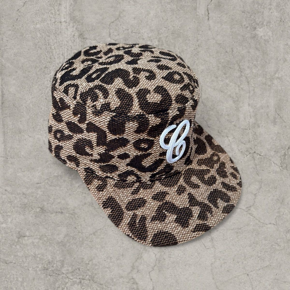Japanese Brand Cool vintage style flat cap, brown beige leopard. One size Size ONE SIZE - 4 Thumbnail