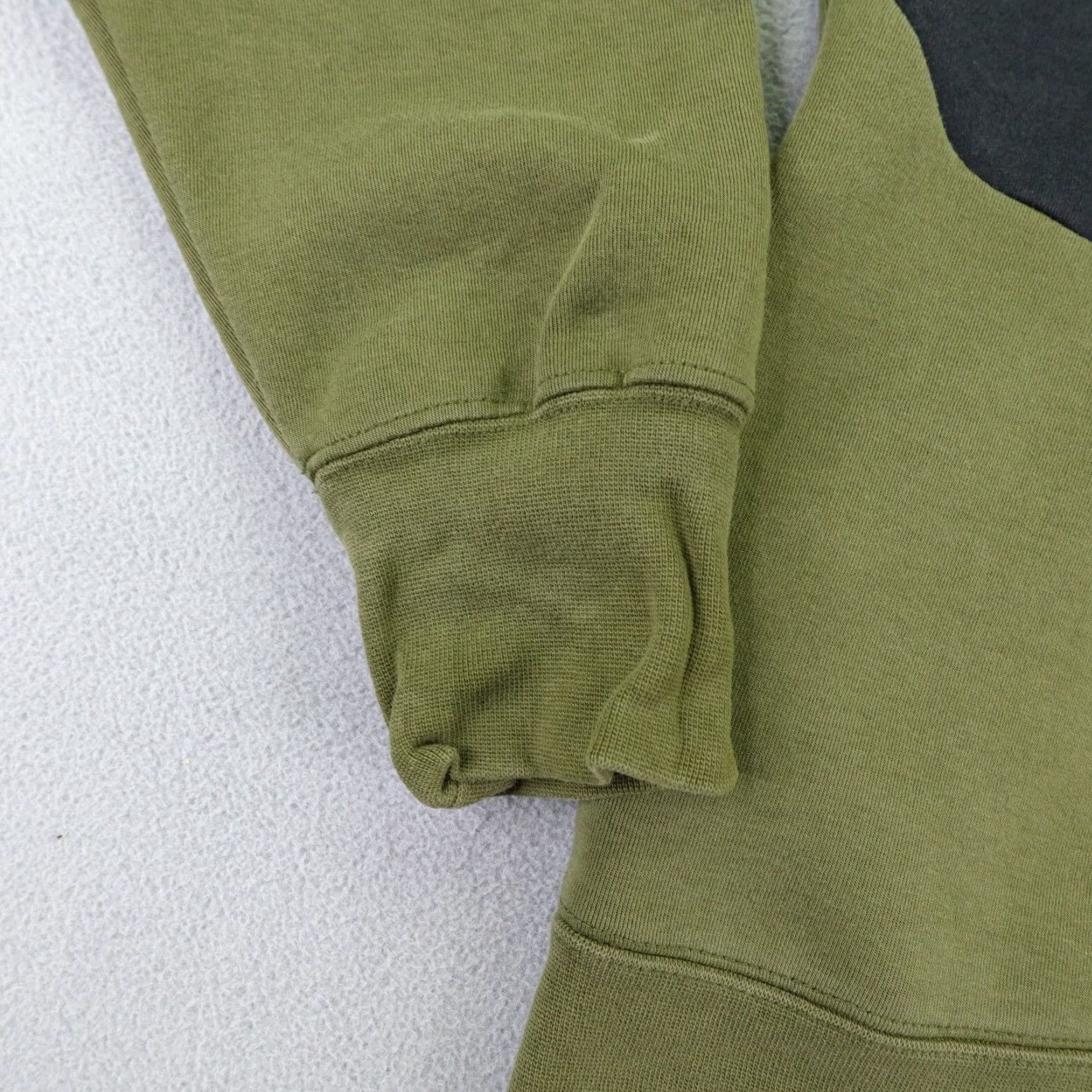 Nike VINTAGE Nike Hoodie Men M Green Swoosh Tech Fleece Jogging Pullover Sweater Gym Logo Pullover Hooded Pockets Running 90s Mens Size US M / EU 48-50 / 2 - 5 Thumbnail