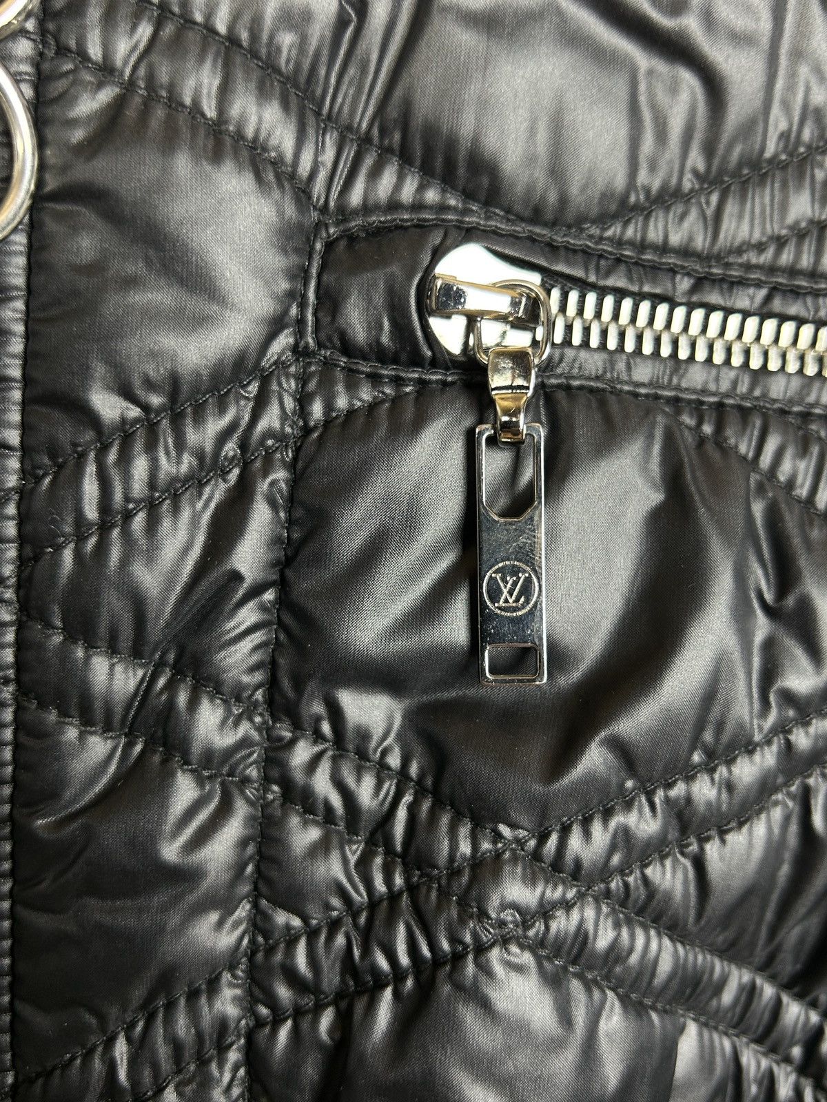 Louis Vuitton Louis Vuitton FW17 Ribbed Waist Quilted Jacket Black 40 Size S / US 4 / IT 40 - 3 Thumbnail