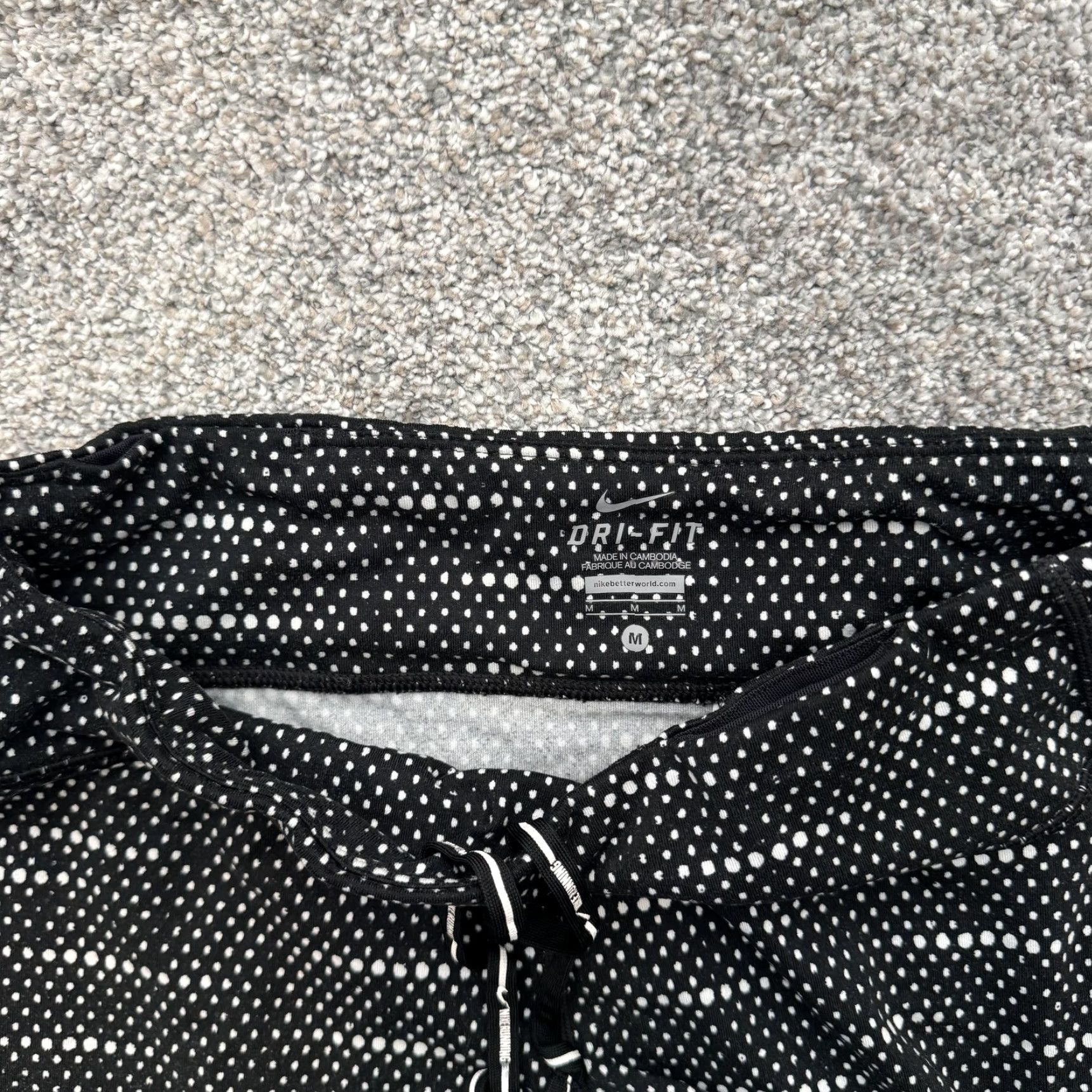 Nike Nike Dri-FIT Pants Womens Medium Black White Polka Dot Running Tights 646235-019 Size 32" / US 10 / IT 46 - 6 Thumbnail