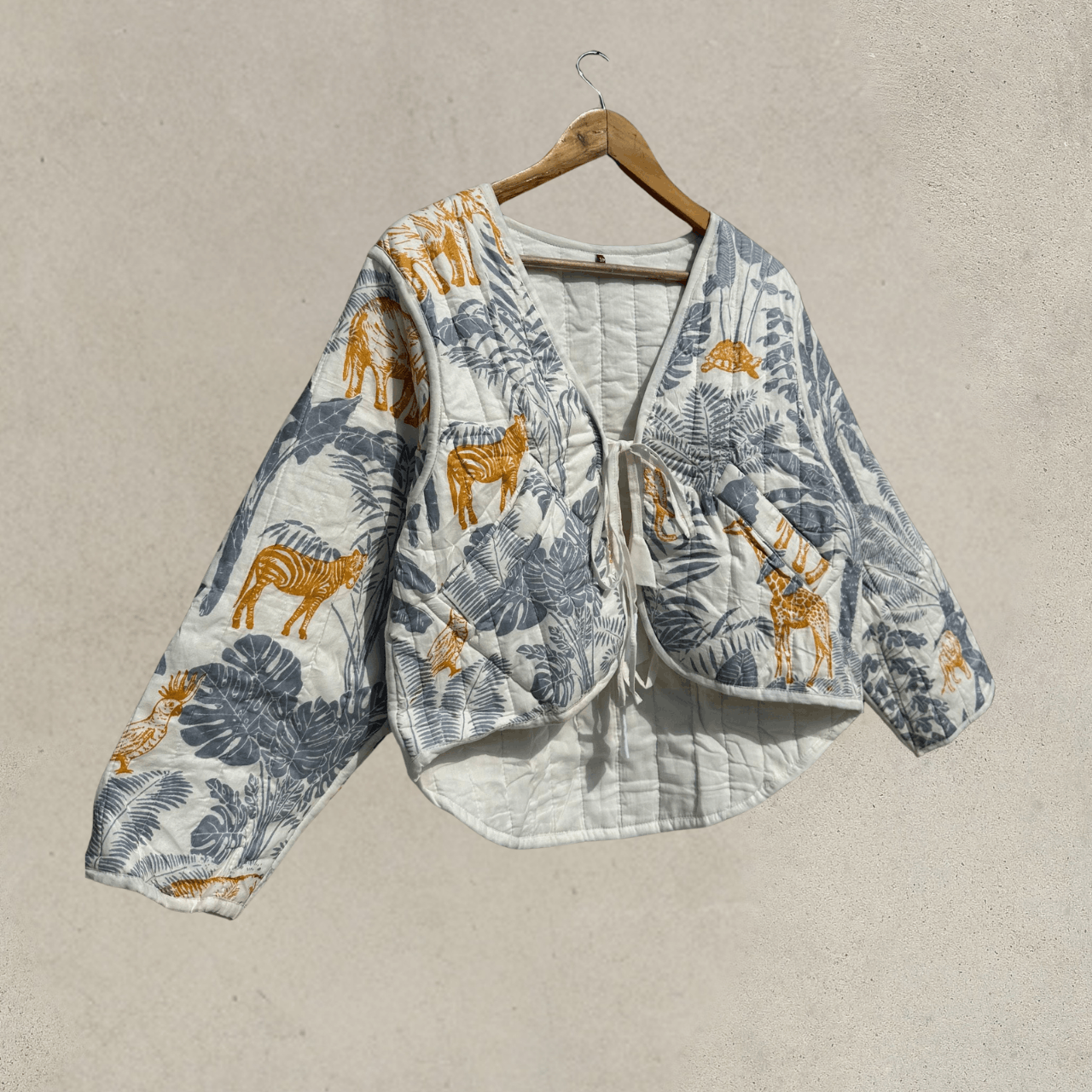 Handmade White Quilted Bomber Jacket Size M / US 6-8 / IT 42-44 - 4 Thumbnail