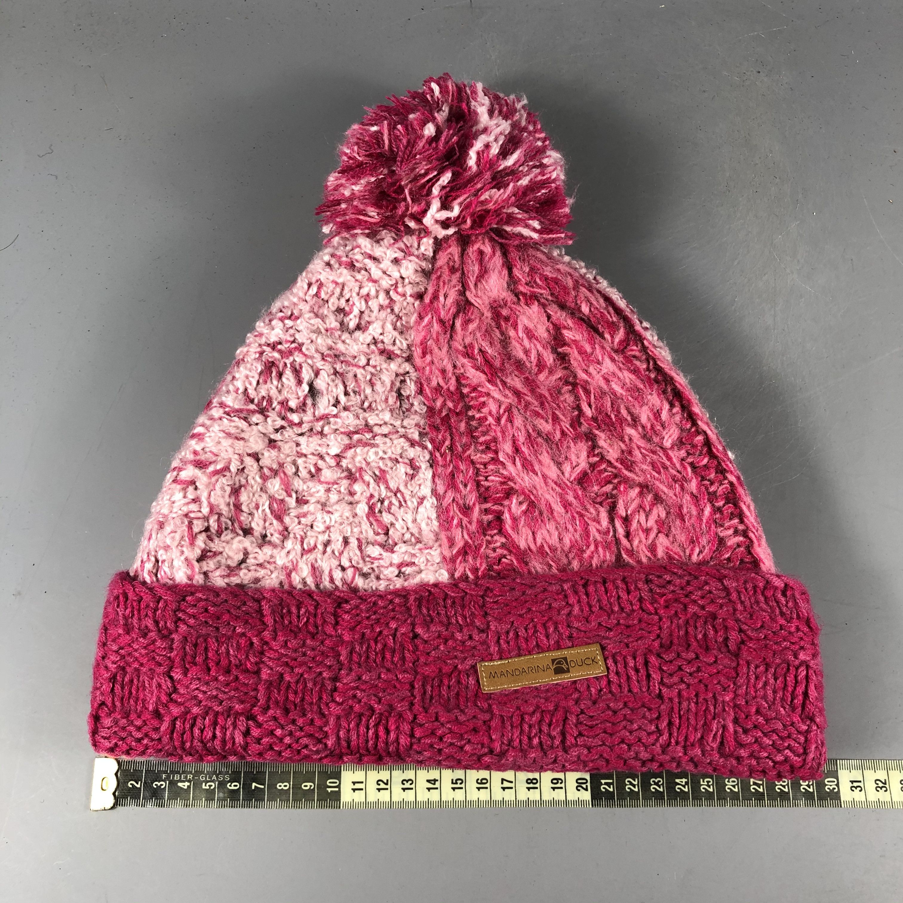 Mandarina Duck × Vintage Womens Mandarina Duck Pompom Beanie Snow Hat Snow Cap -D1152 Size ONE SIZE - 4 Thumbnail