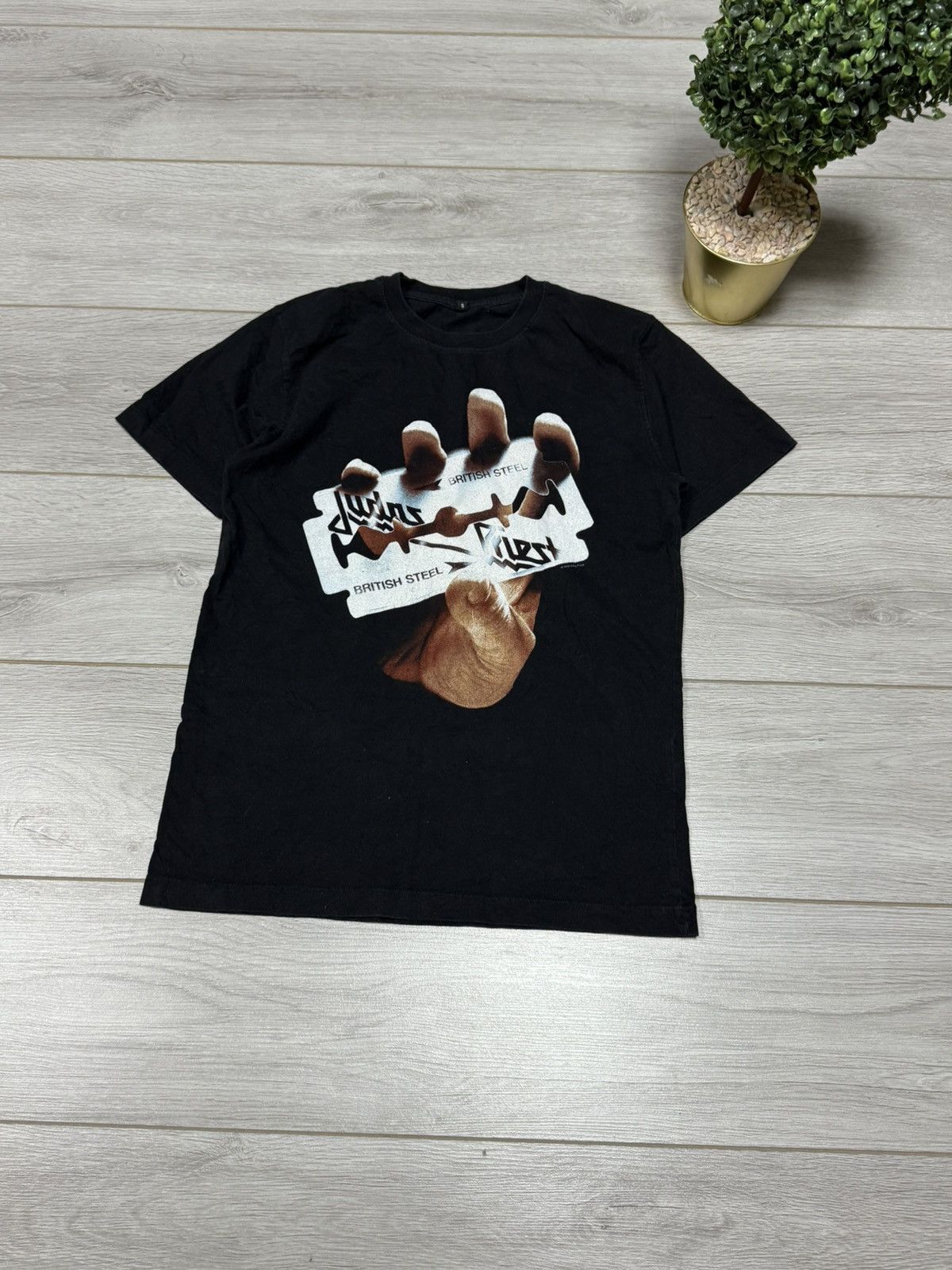 Judas Priest Judas Priest 2004 vintage tee shirt Size US S / EU 44-46 / 1 - 1 Thumbnail