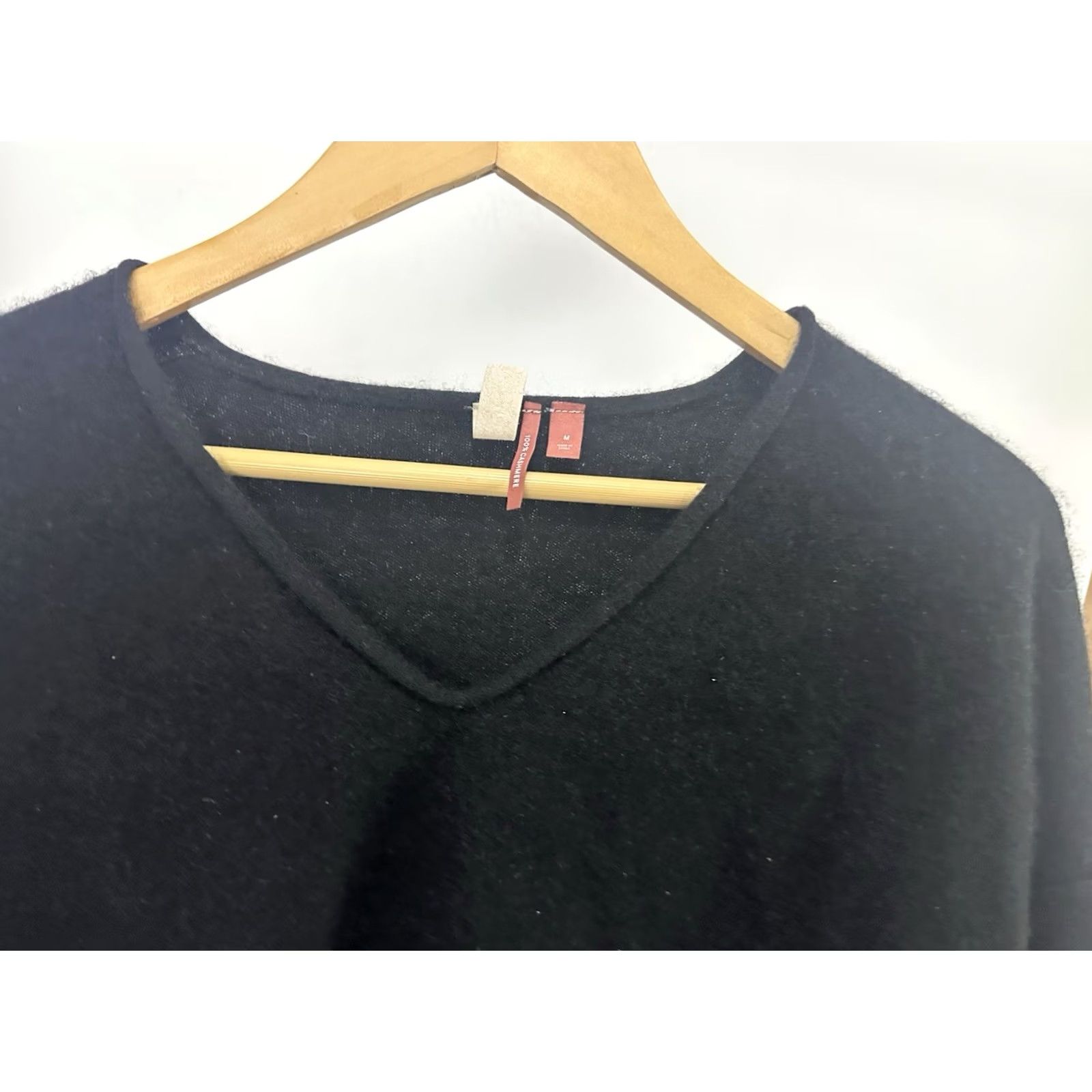 Vintage Pilcro Anthropologie Cropped Boxy 100% Cashmere Black V-Neck Sweater Size M Womens Pullover Size M / US 6-8 / IT 42-44 - 6 Thumbnail