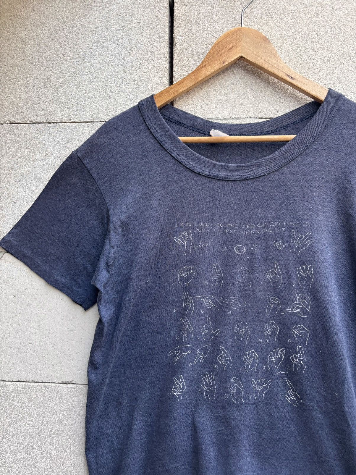Vintage Vintage Faded ABZ Hand Symbol Cropped T-Shirt ERD Grunge Size US M / EU 48-50 / 2 - 4 Thumbnail