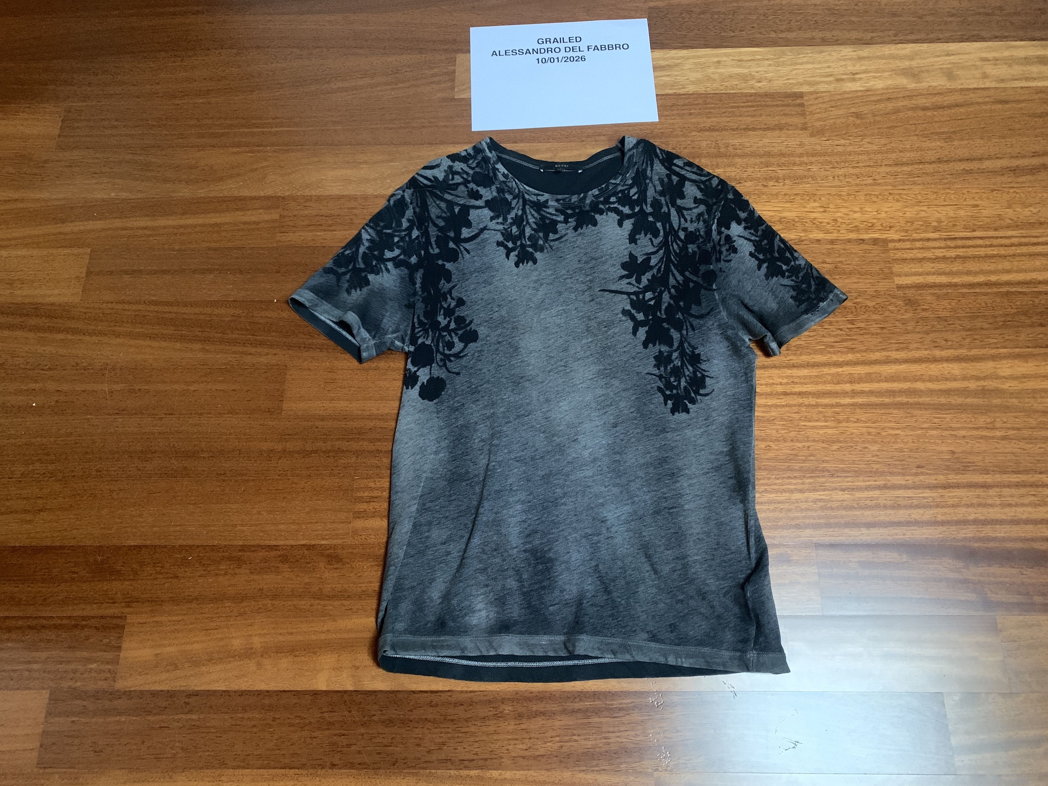 Gucci GUCCI T-SHIRT FLOWER DESIGNS Size US L / EU 52-54 / 3 - 1 Thumbnail