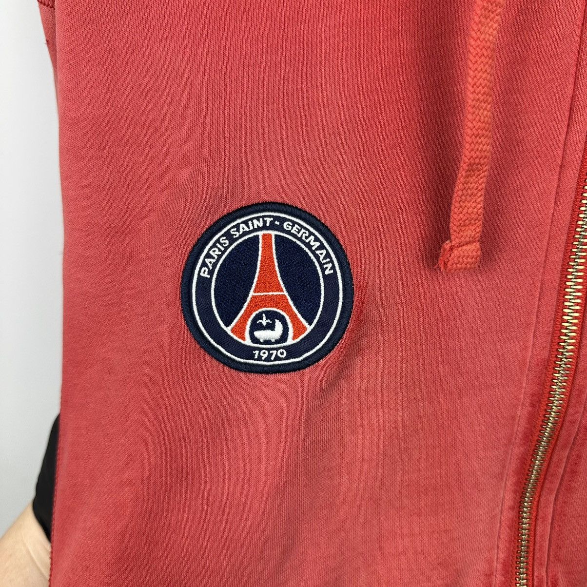 Nike Vintage Nike PSG Distressed Crazy Faded Zip Hoodie Size US M / EU 48-50 / 2 - 8 Thumbnail