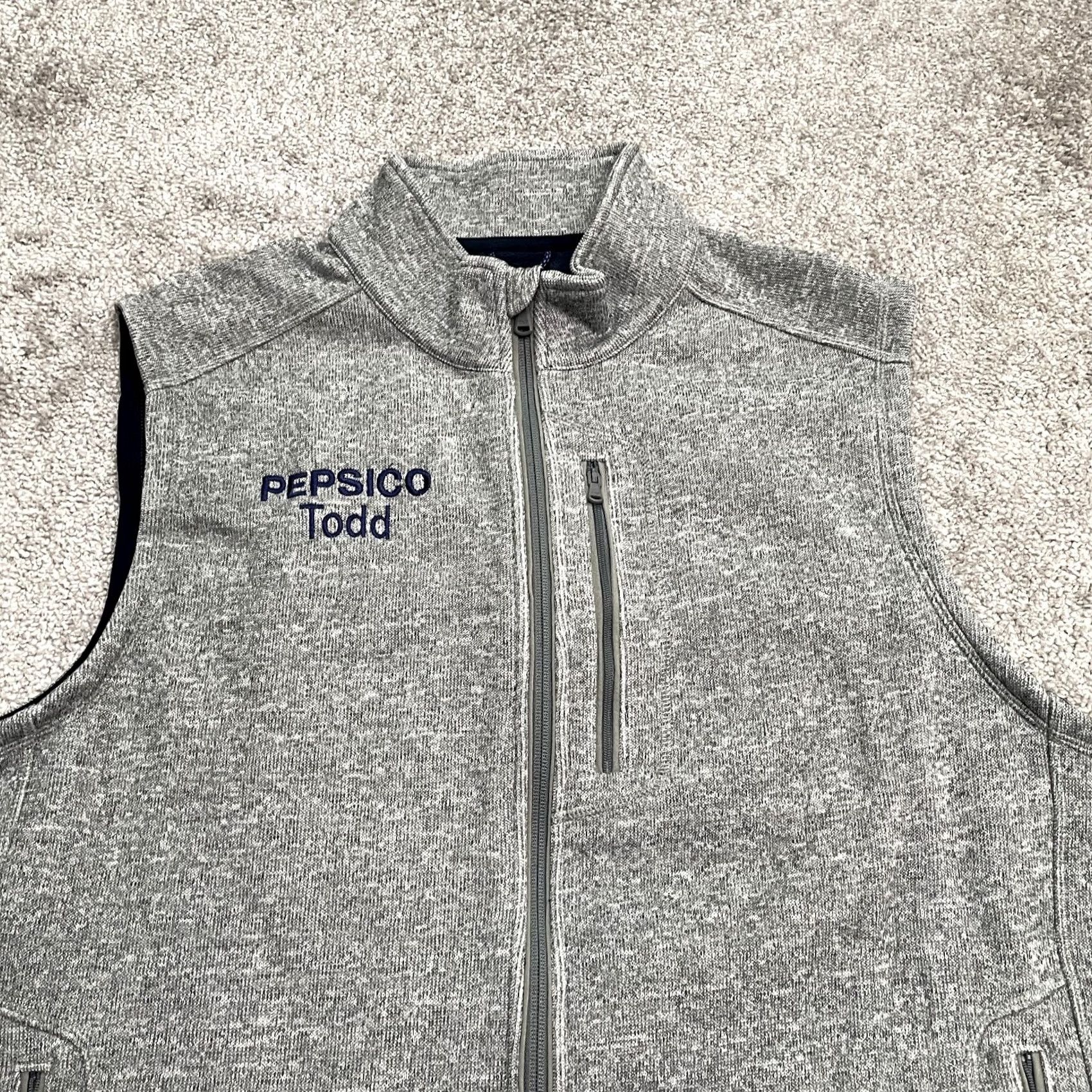 Vineyard Vines Vineyard Vines Gray Harbor Mountain Fleece Vest Large Mens Stand-Up Collar Full Zip Pockets Outdoor Outdoorwear Casual Travel Size US L / EU 52-54 / 3 - 3 Thumbnail