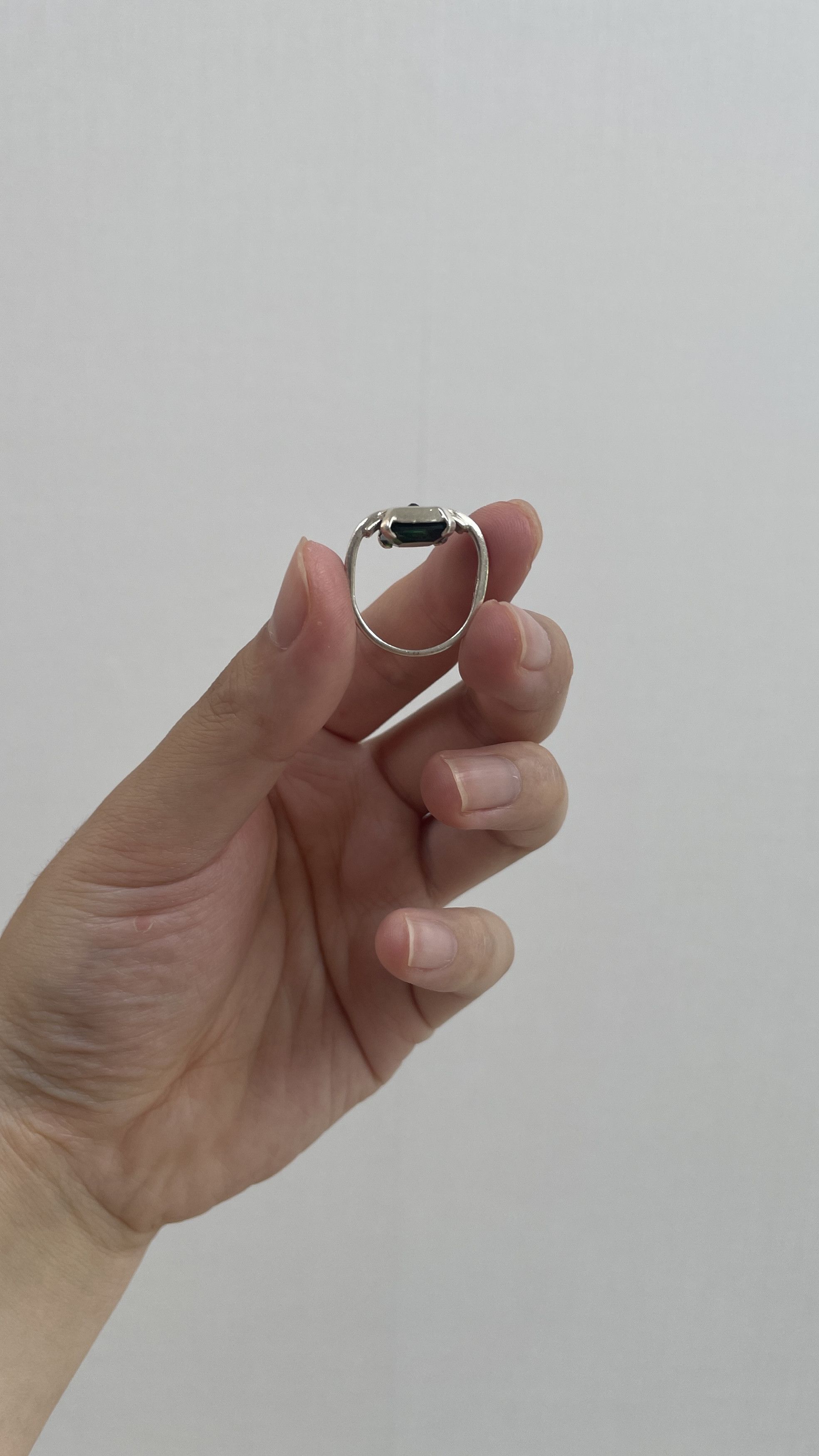 Maison Margiela Martin Margiela Unique! Inside-out Emerald ring. Unisex Size ONE SIZE - 3 Thumbnail