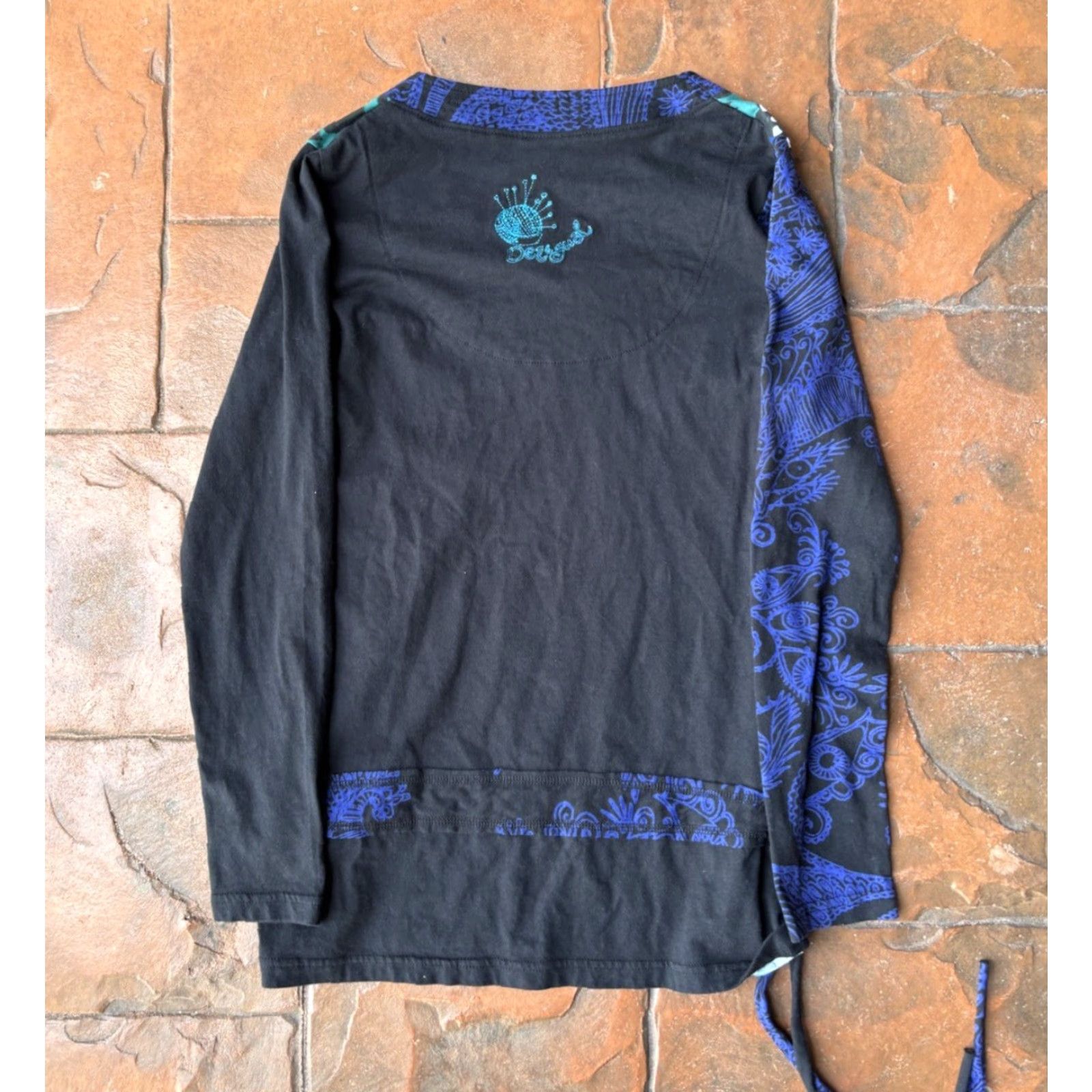 Desigual Y2K Desigual Long Sleeve Top Women's Large Art Face Retro Grunge Fairy Shirt Size L / US 10 / IT 46 - 3 Thumbnail
