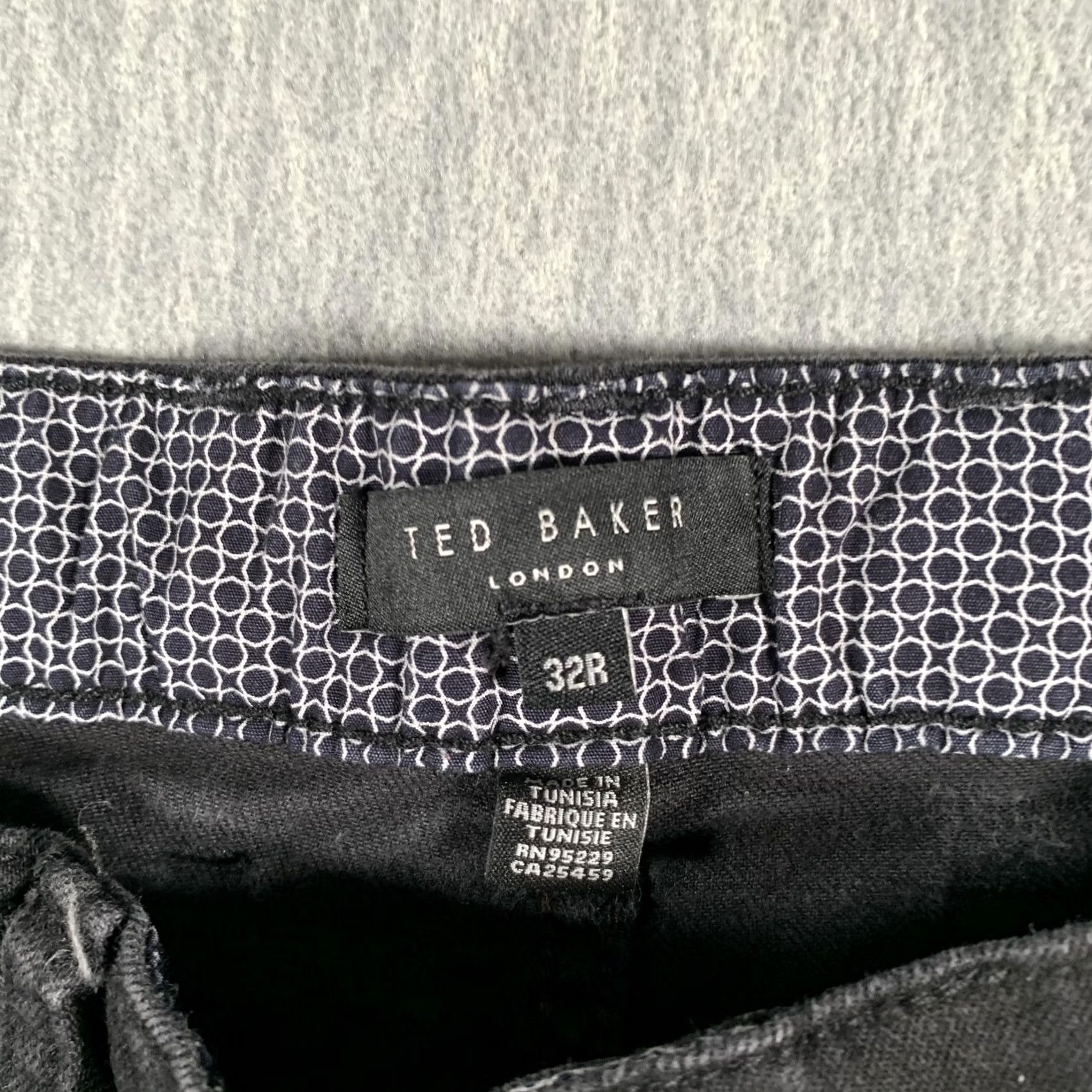 Ted Baker Ted Baker Jeans Mens 32R Black Denim Slim Straight Leg Tapered Regular Inseam 28in 5-Pocket Zip Fly Jeans Mens Black Size US 32 / EU 48 - 4 Thumbnail