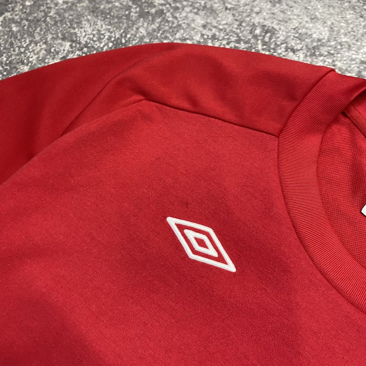 Umbro Vintage Umbro FC England National football team jersey Size US L / EU 52-54 / 3 - 5 Thumbnail